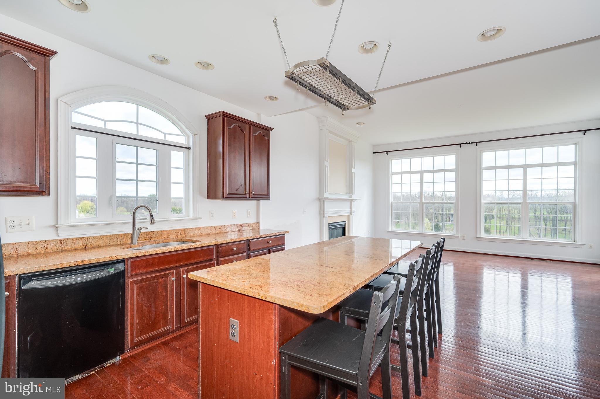 DEERFIELD VILLAGE - Residential Lease