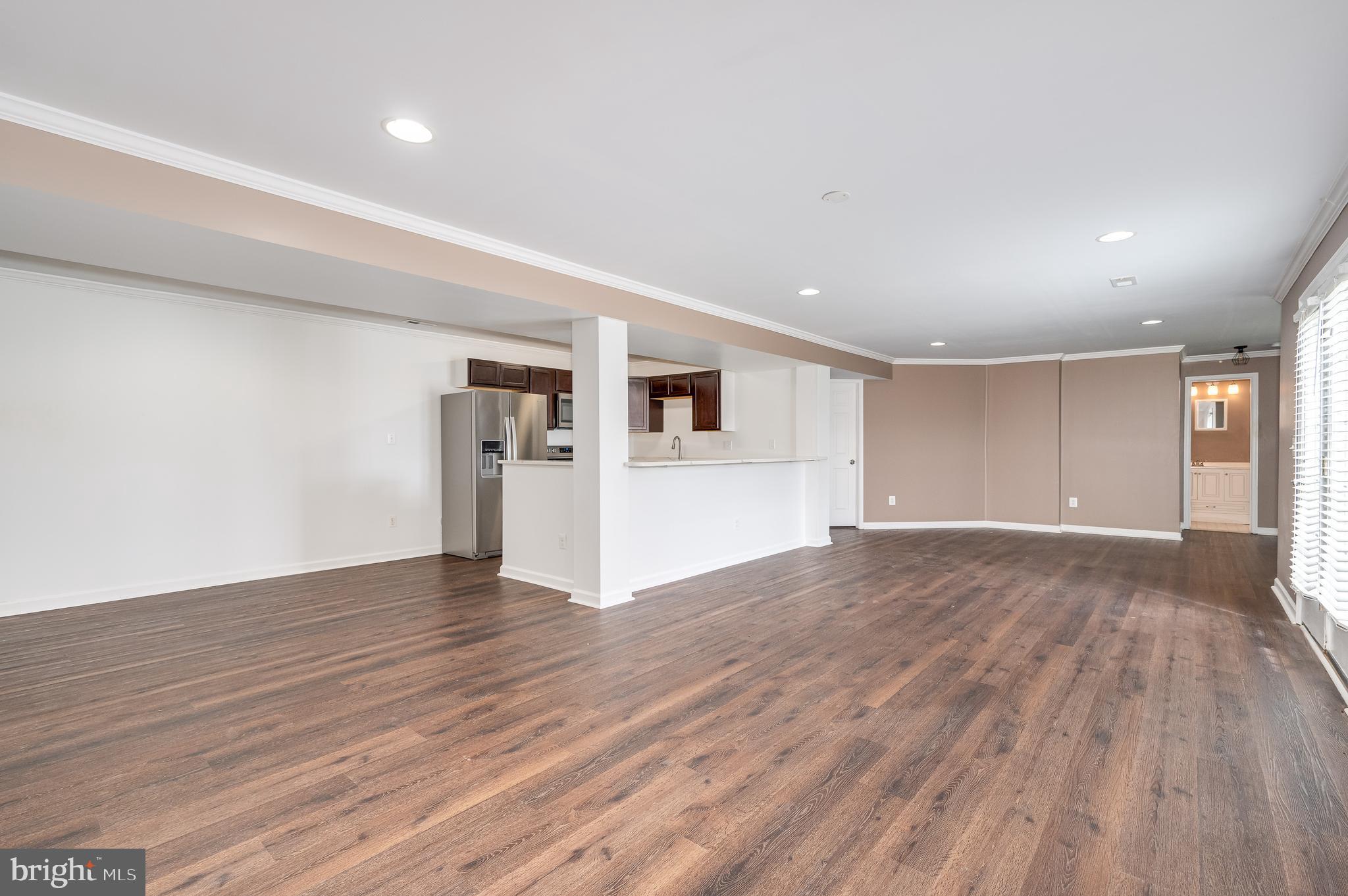 DEERFIELD VILLAGE - Residential Lease