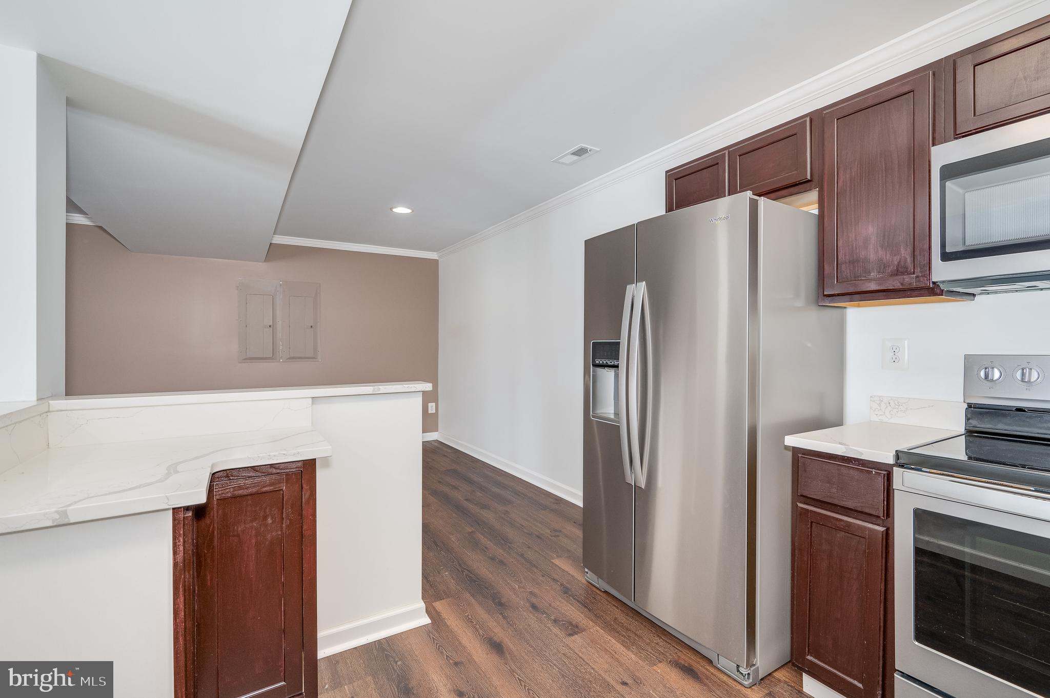 DEERFIELD VILLAGE - Residential Lease