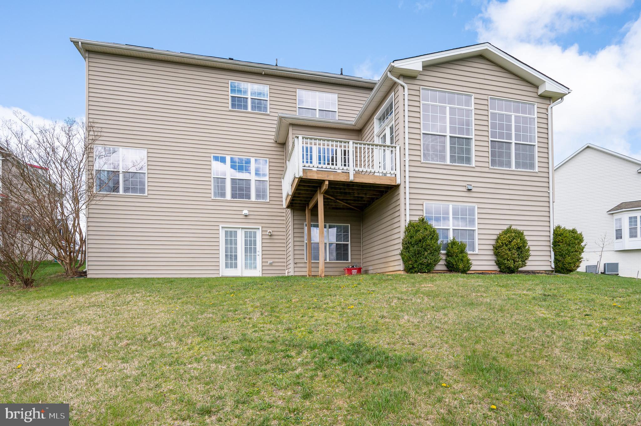 DEERFIELD VILLAGE - Residential Lease