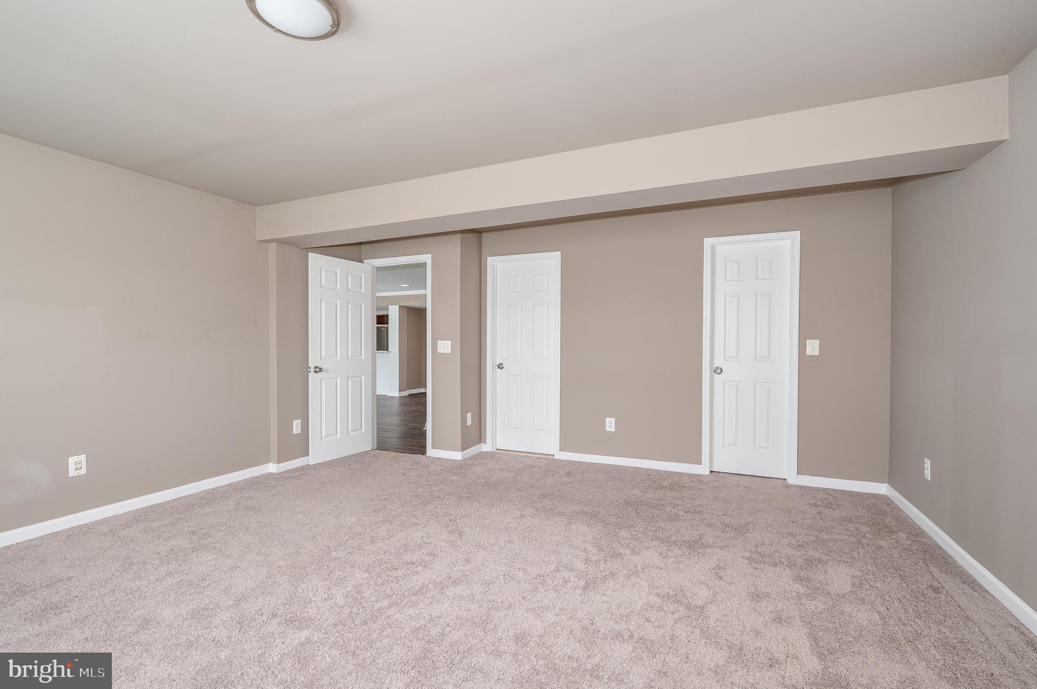 DEERFIELD VILLAGE - Residential Lease