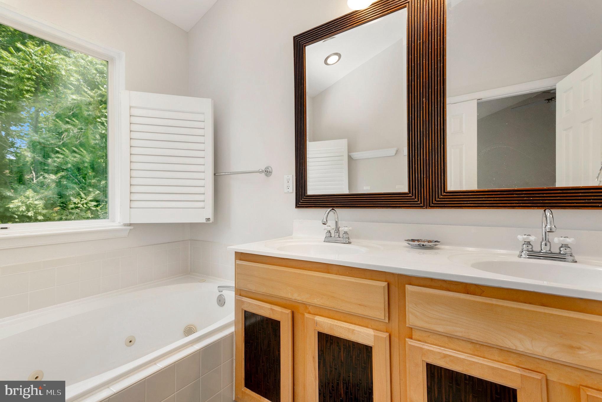 KINGSTOWNE - Residential