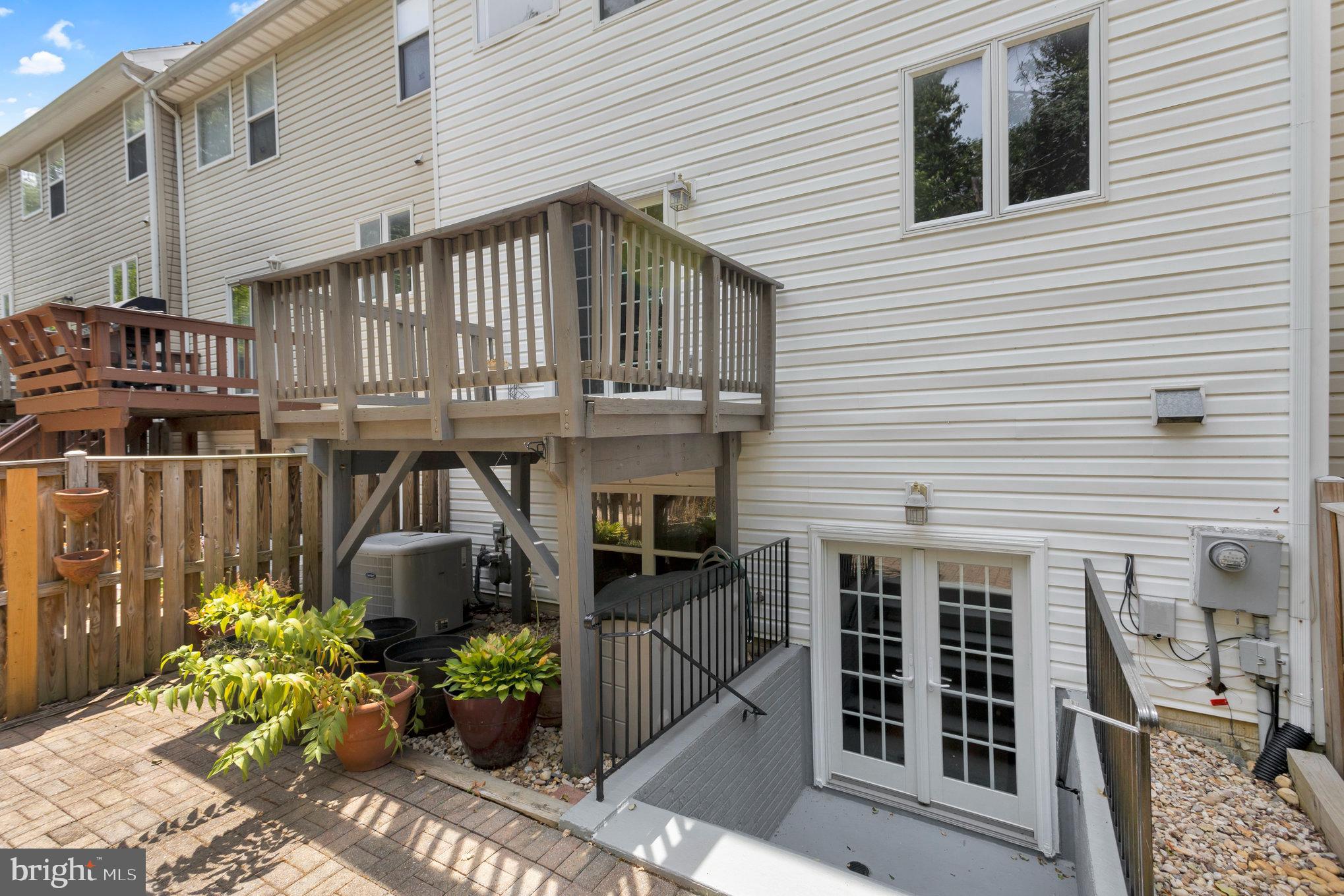 KINGSTOWNE - Residential