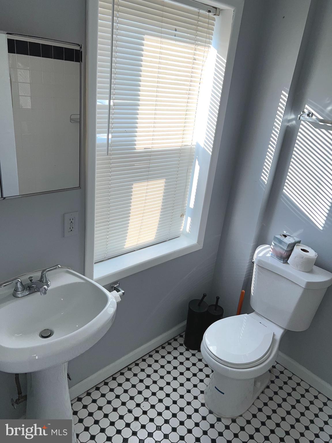 GRADUATE HOSPITAL - Residential Lease