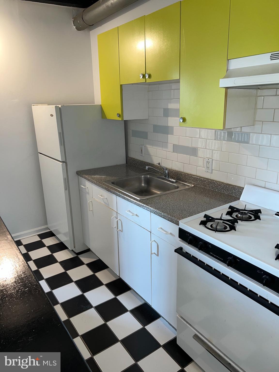 GRADUATE HOSPITAL - Residential Lease