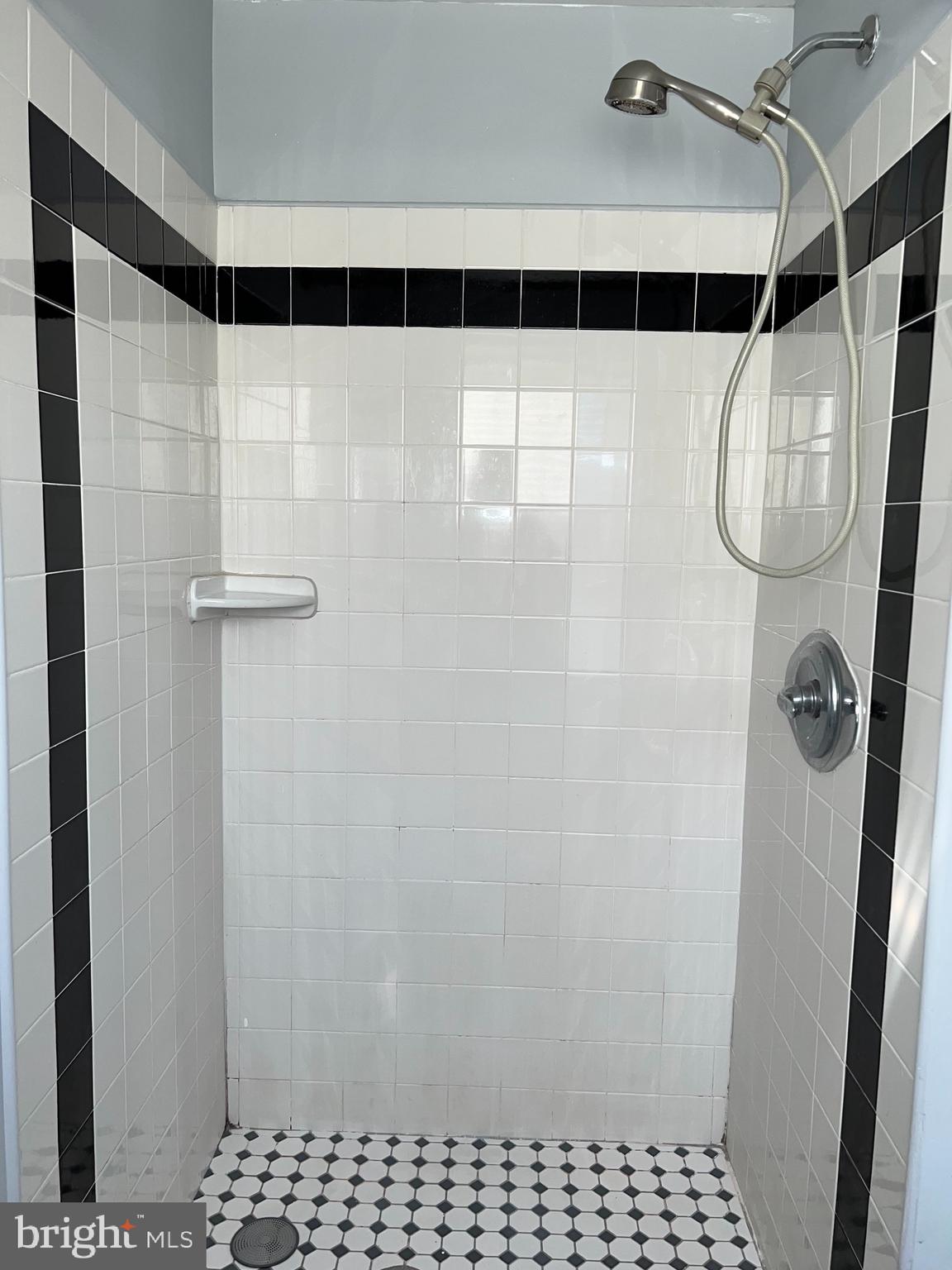 GRADUATE HOSPITAL - Residential Lease