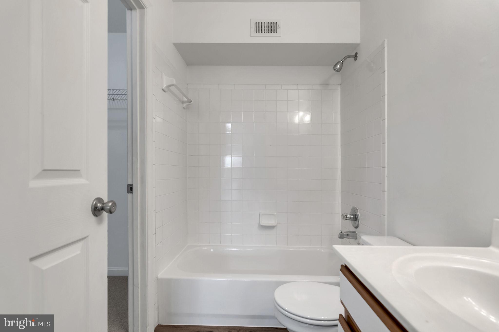 SARATOGA SPRINGS - Residential