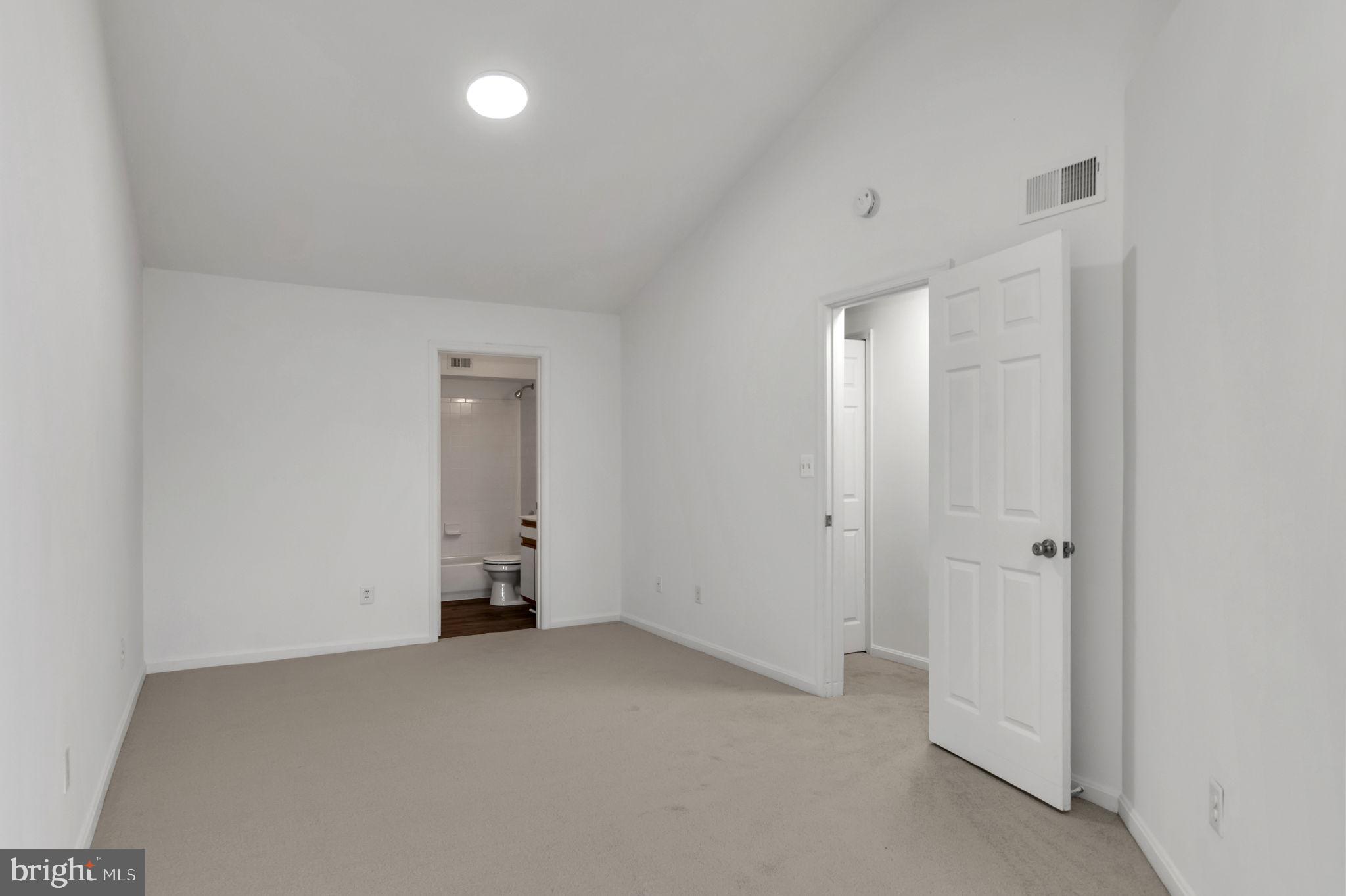 SARATOGA SPRINGS - Residential