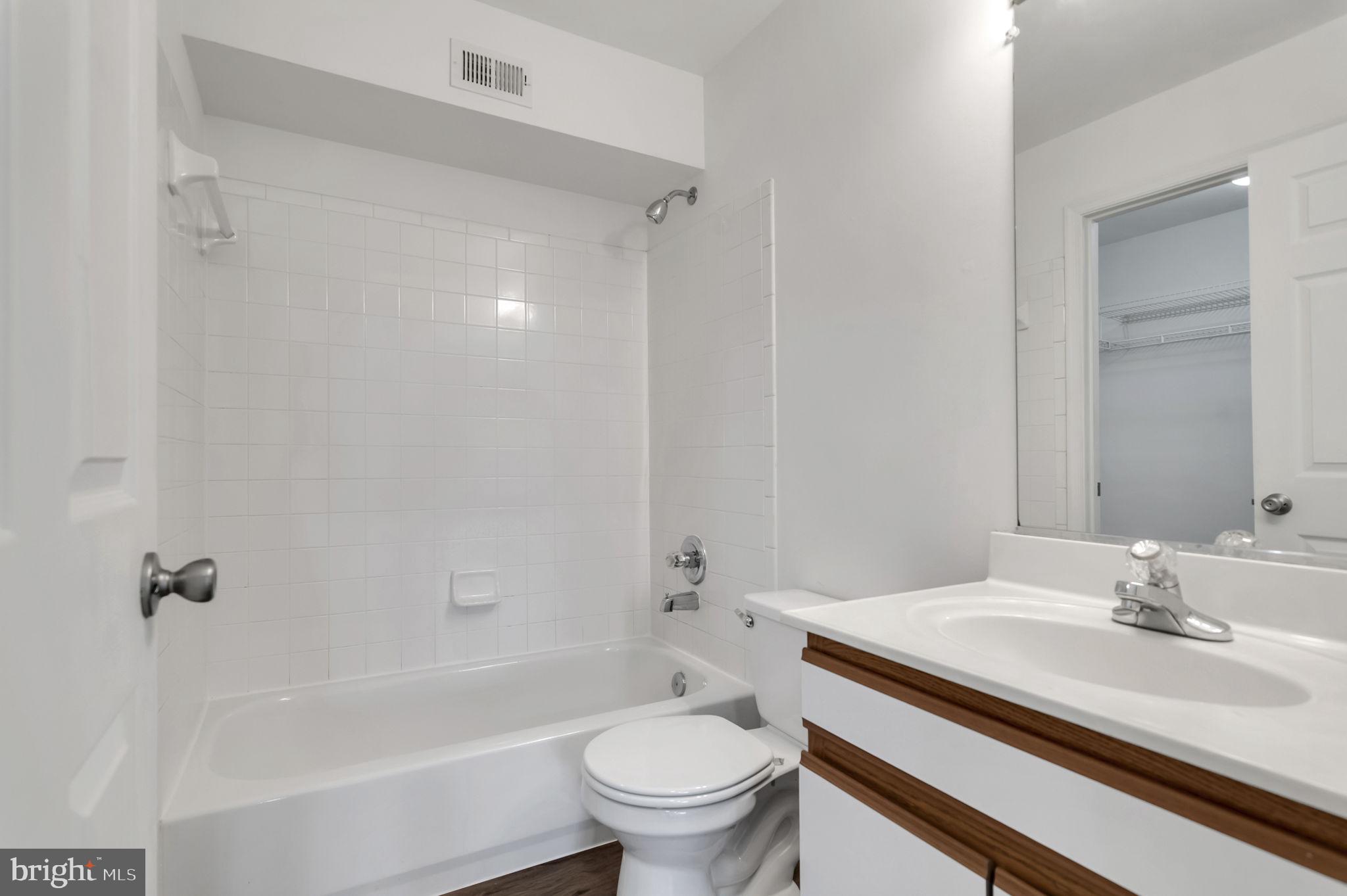 SARATOGA SPRINGS - Residential