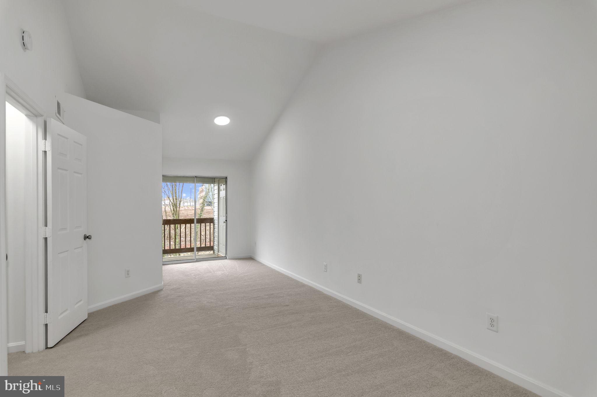 SARATOGA SPRINGS - Residential