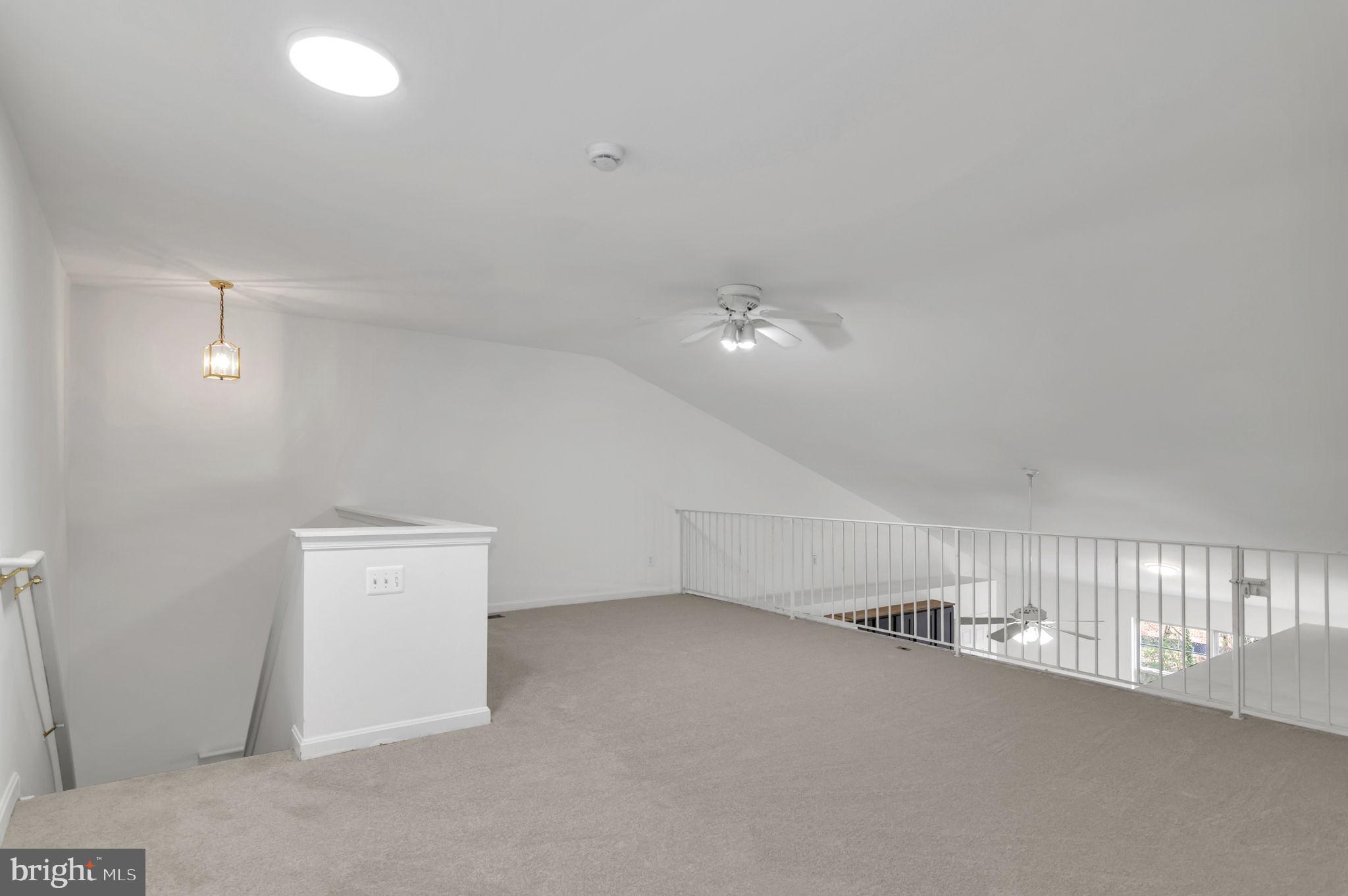 SARATOGA SPRINGS - Residential