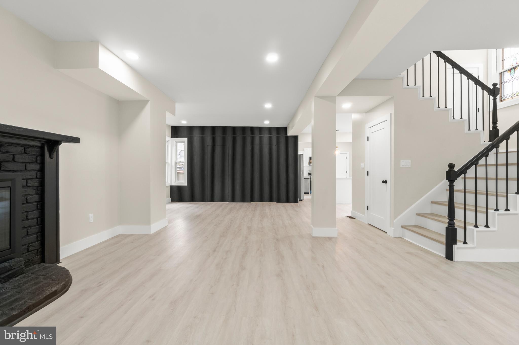 15 CRESTMONT TERRACE