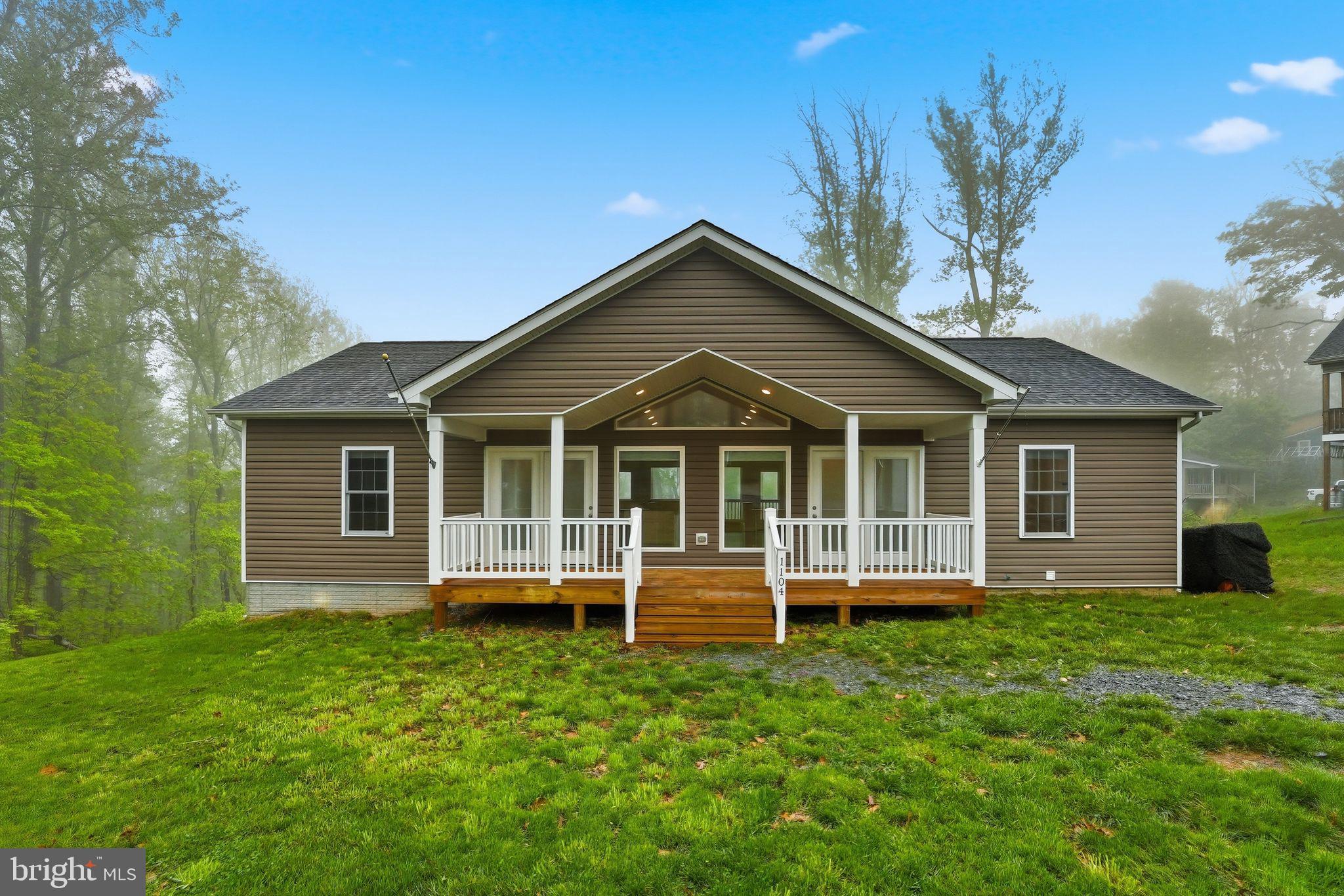 1104 HIGH TOP ROAD