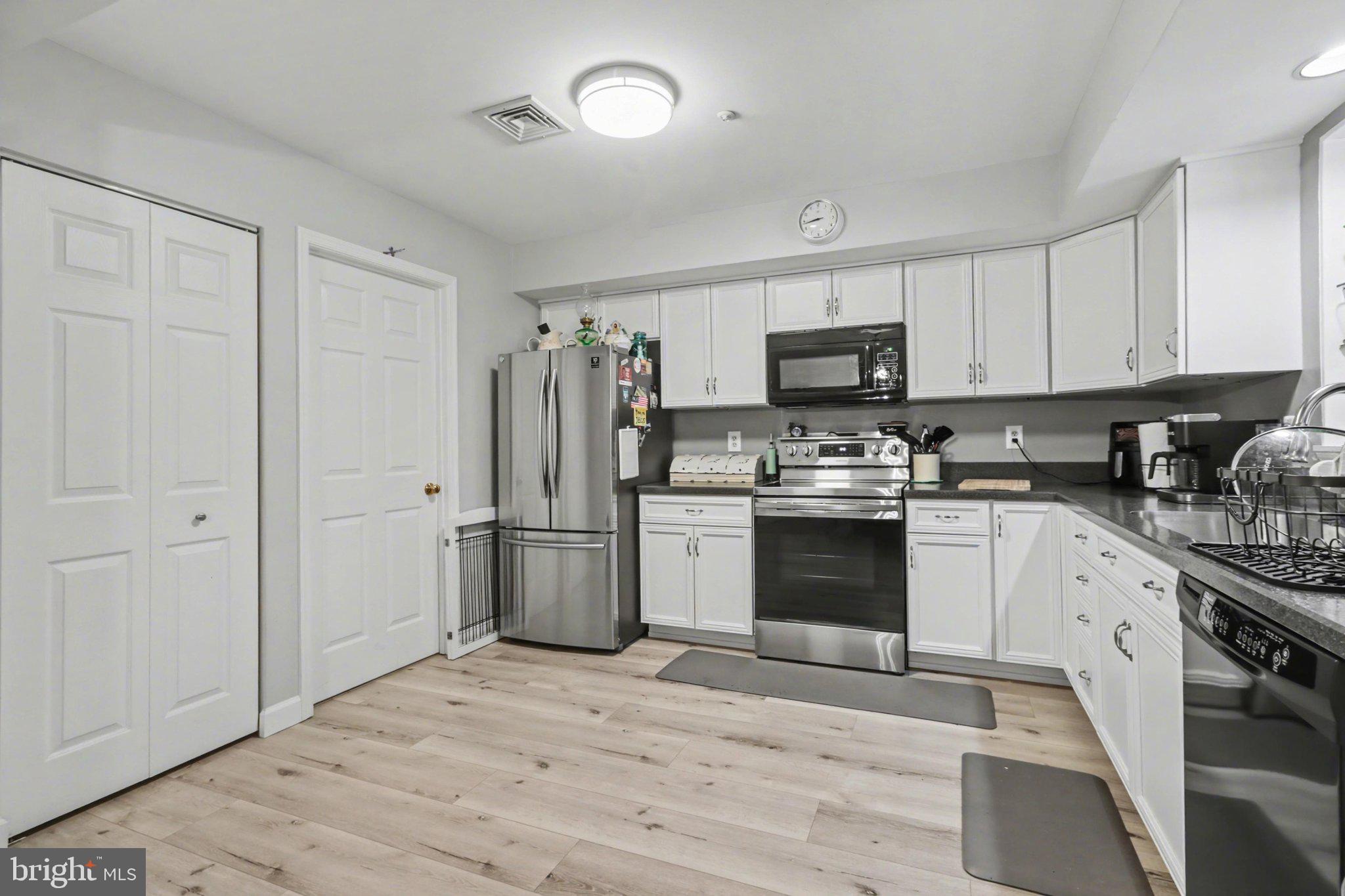 WESTWOOD COURT - Residential