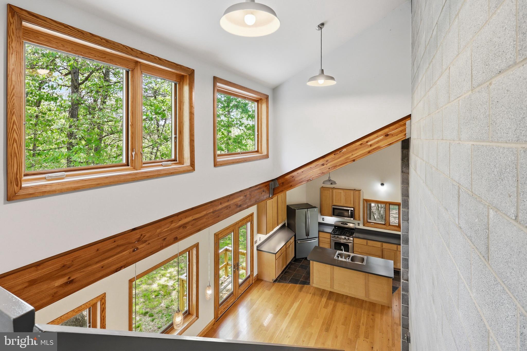 BROOMGRASS - Residential