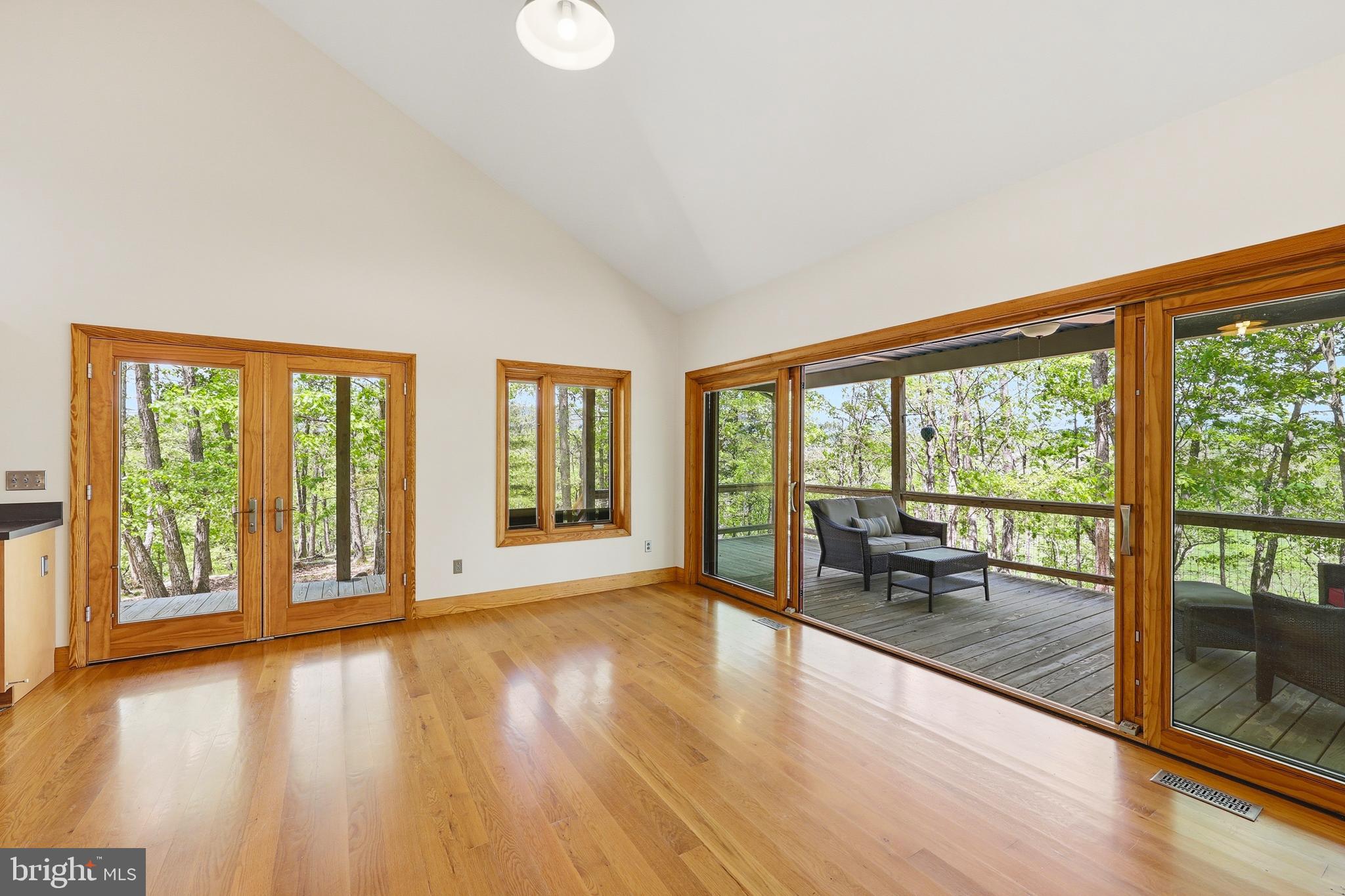 BROOMGRASS - Residential
