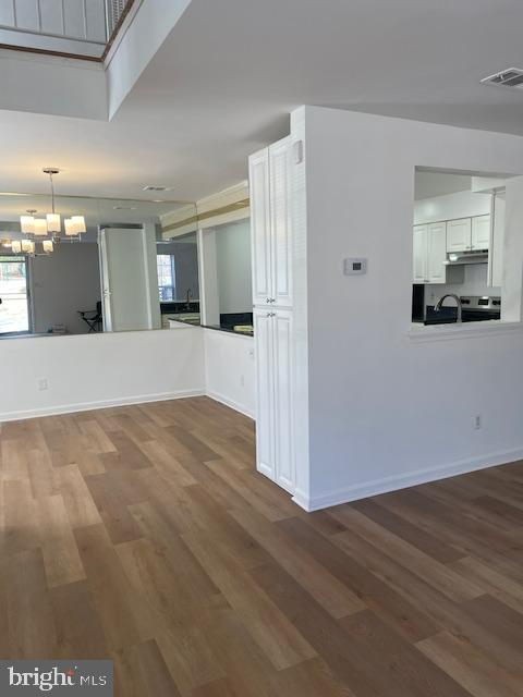 WILLOW COVE MANORS - Residential