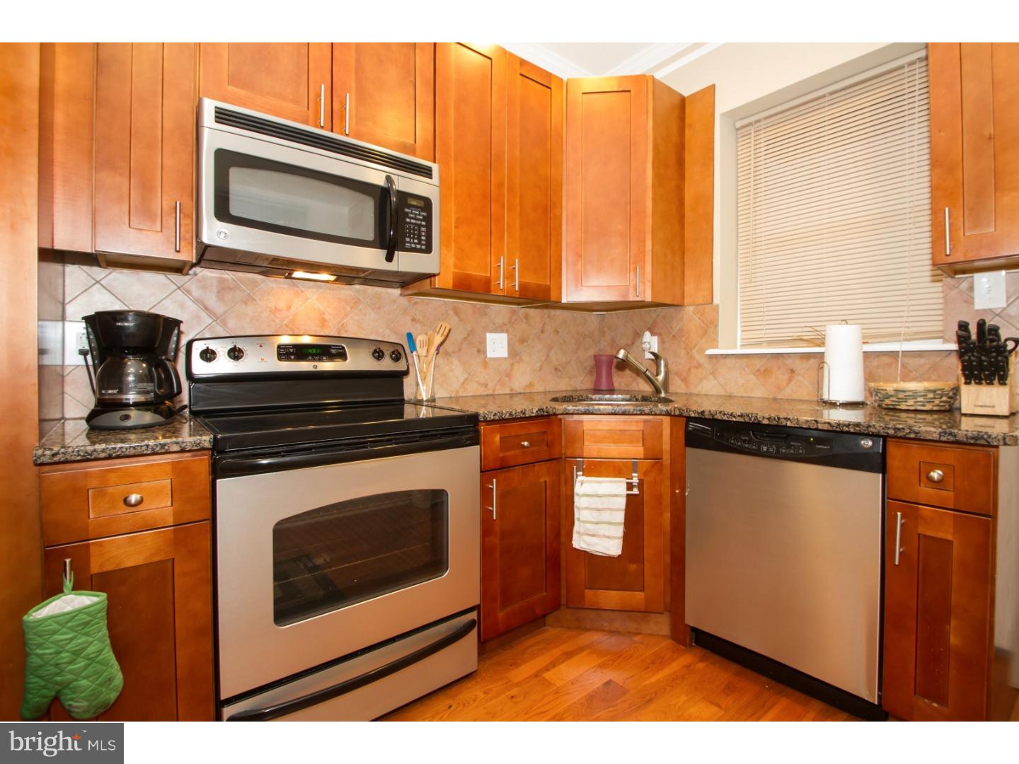 POINT BREEZE - Residential