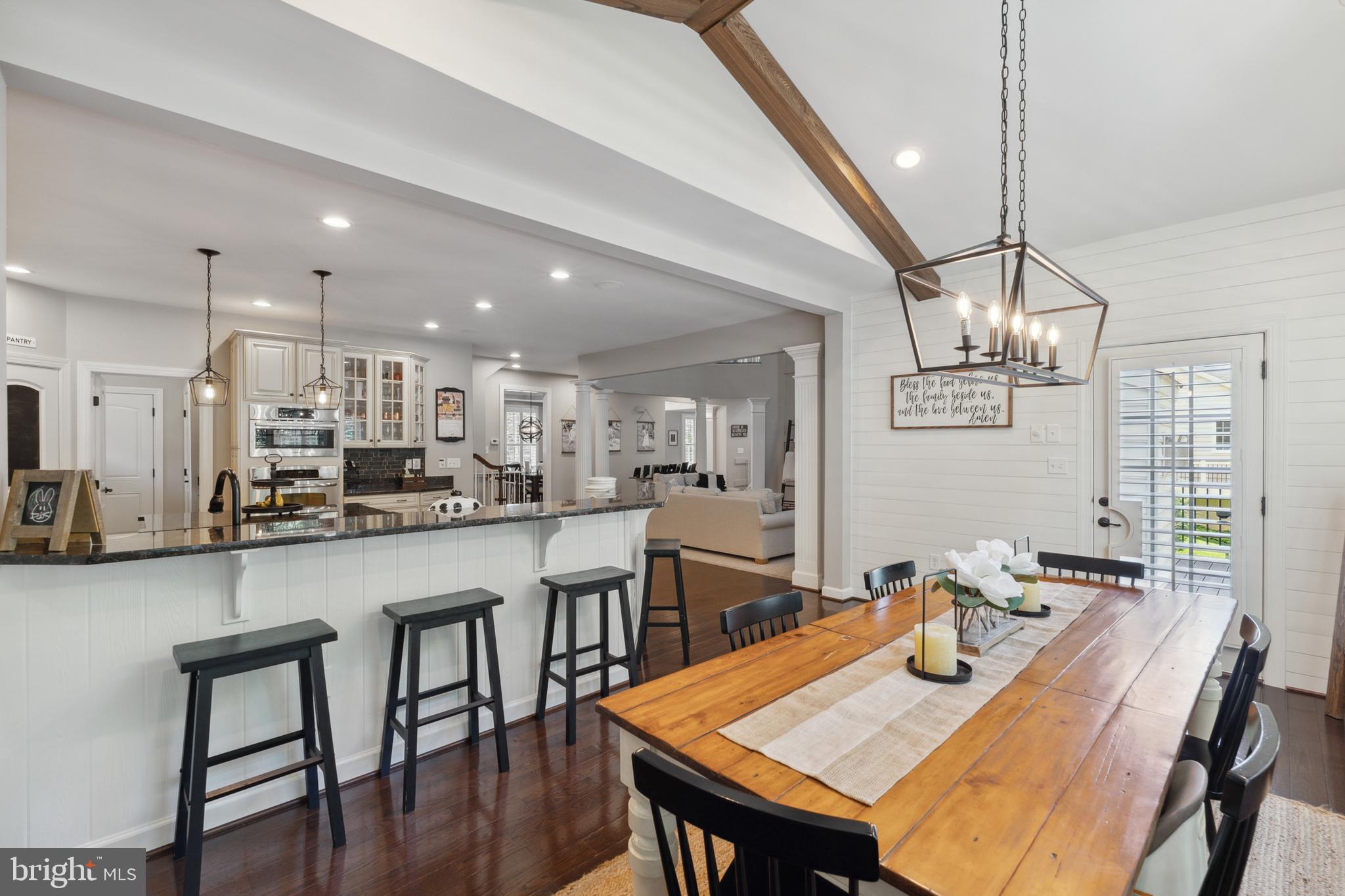 DAWSON'S CORNER - Residential