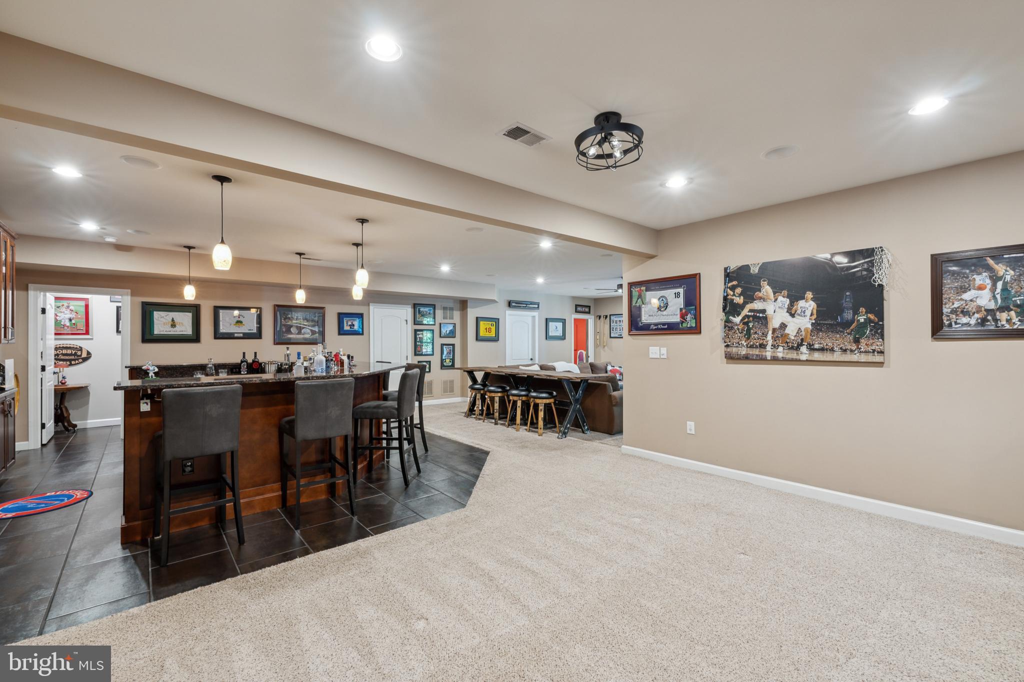 DAWSON'S CORNER - Residential