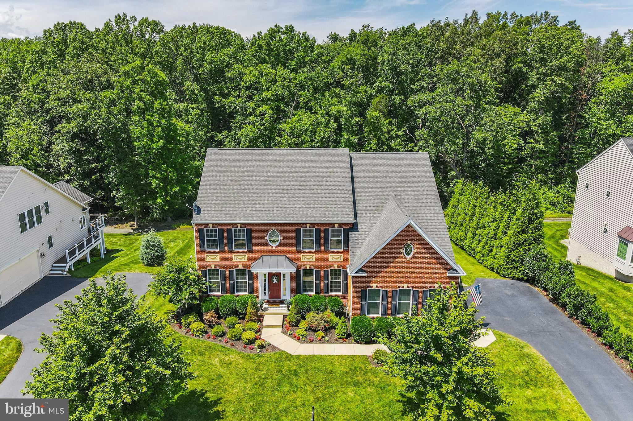 DAWSON'S CORNER - Residential