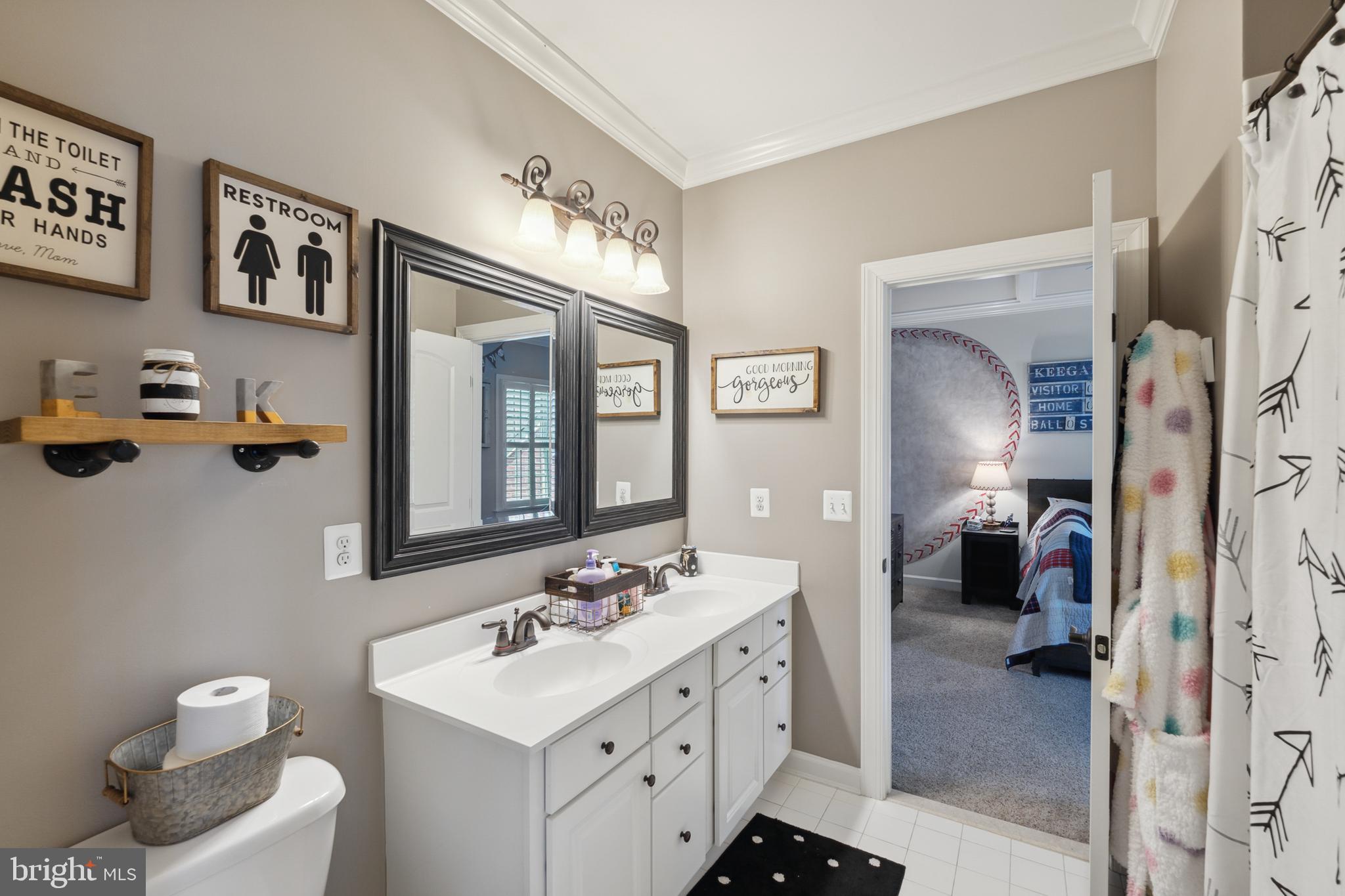 DAWSON'S CORNER - Residential