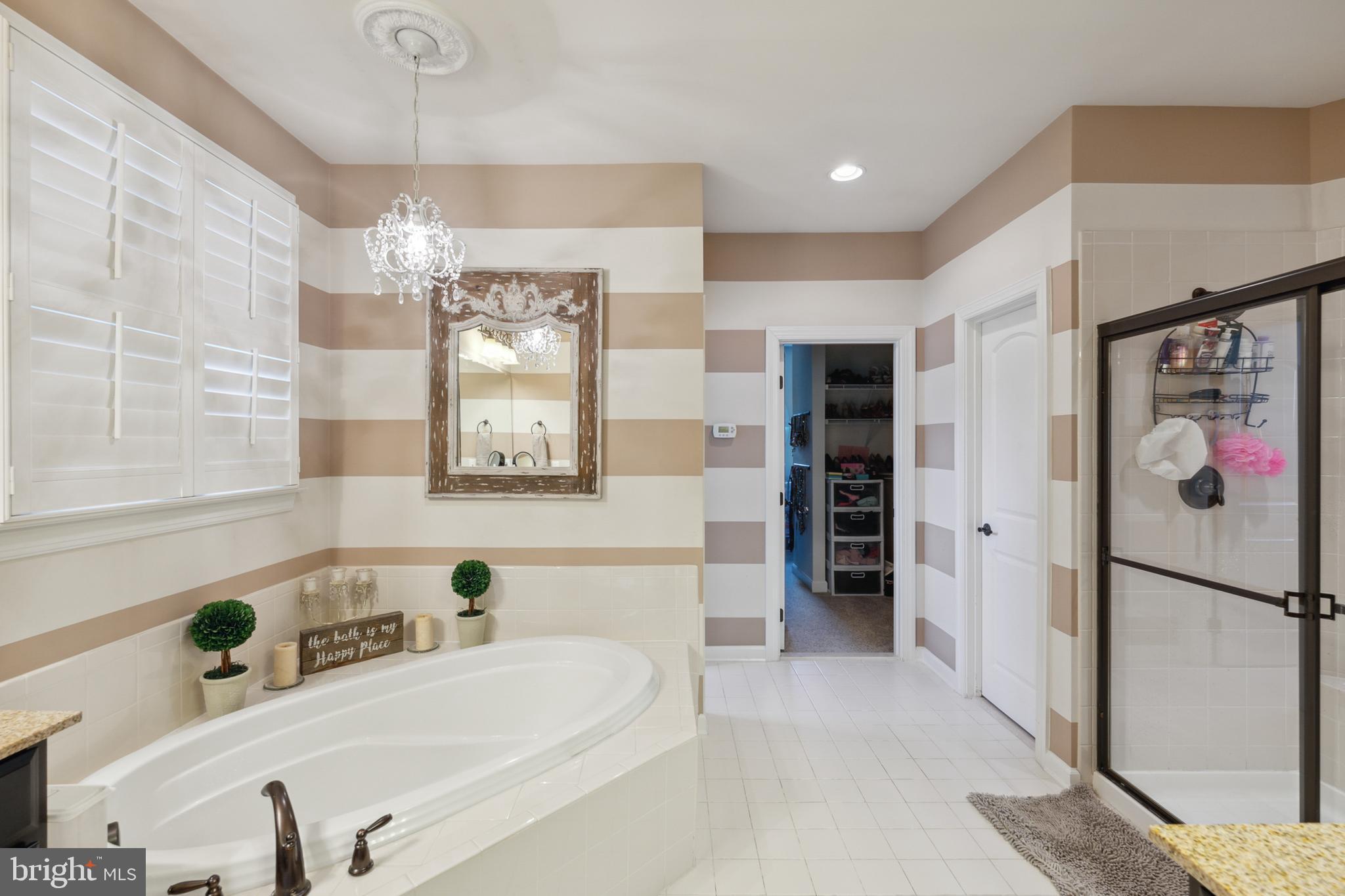 DAWSON'S CORNER - Residential