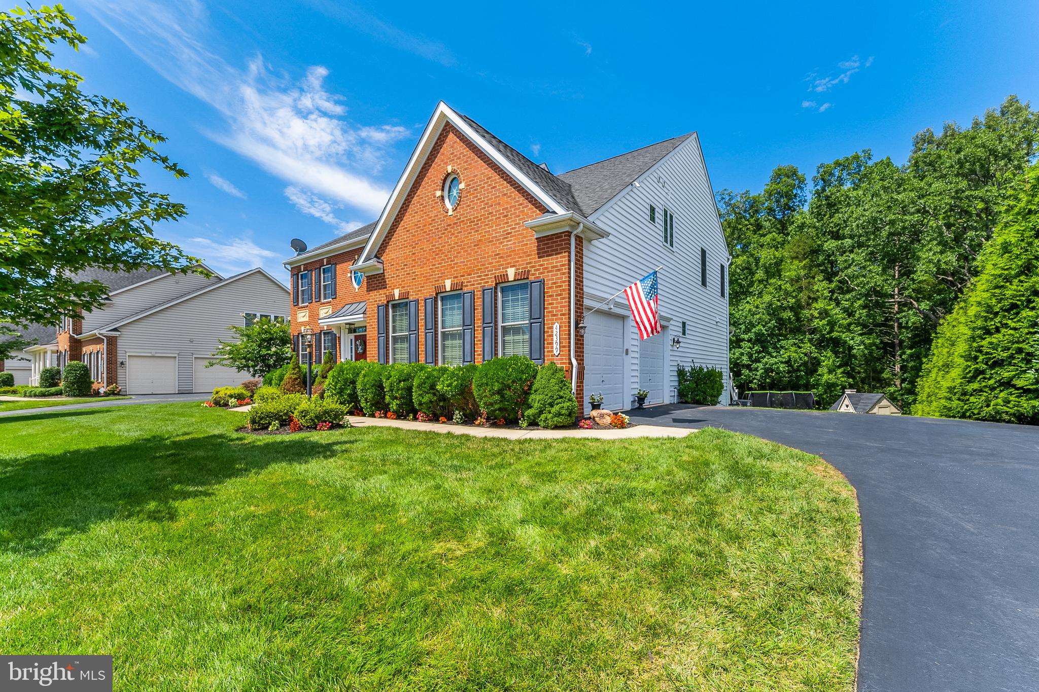 DAWSON'S CORNER - Residential