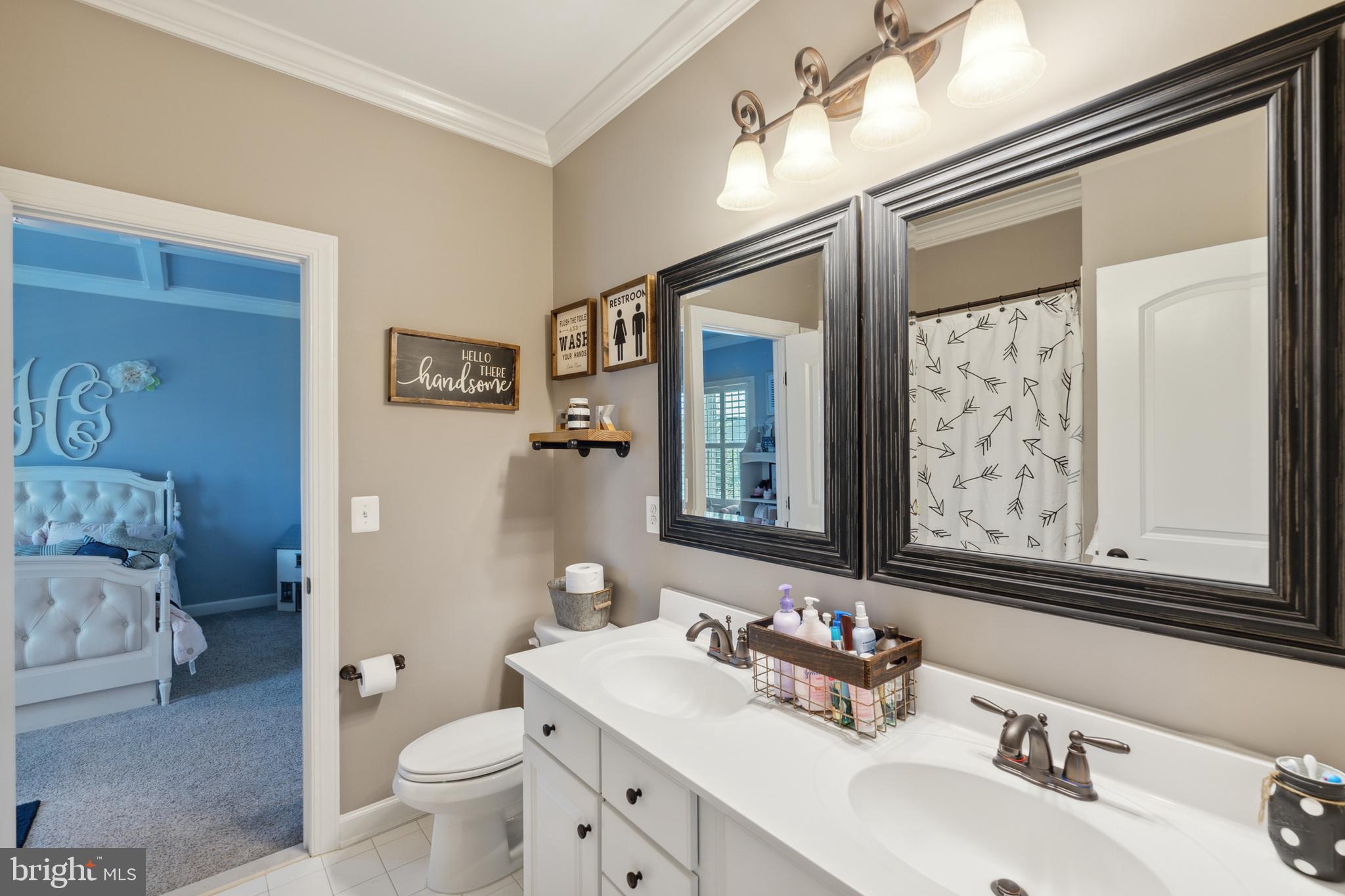 DAWSON'S CORNER - Residential