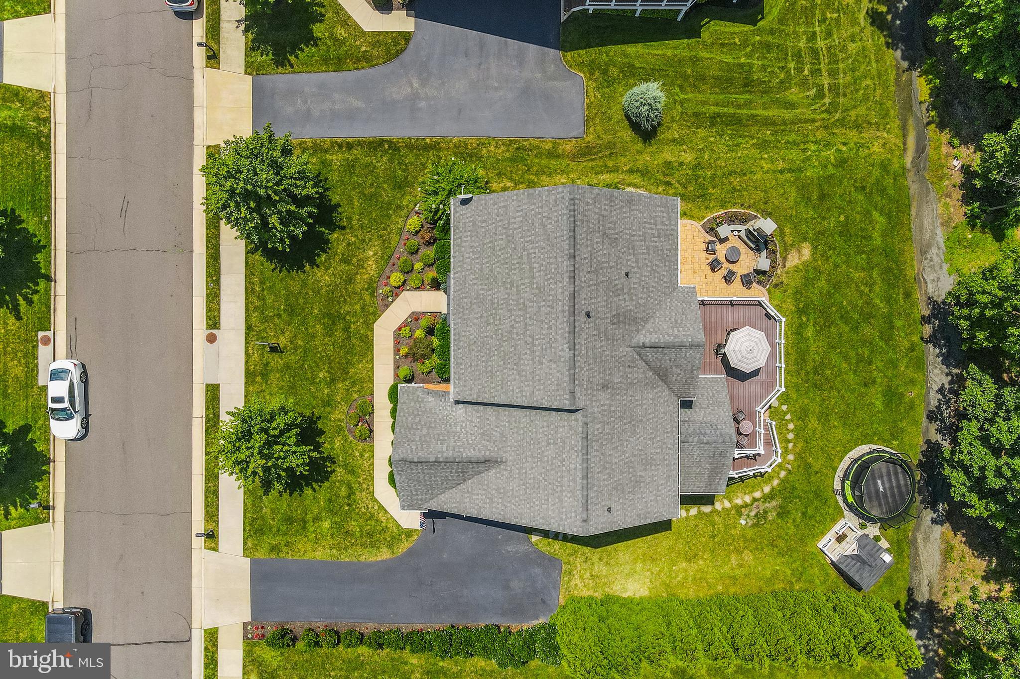 DAWSON'S CORNER - Residential