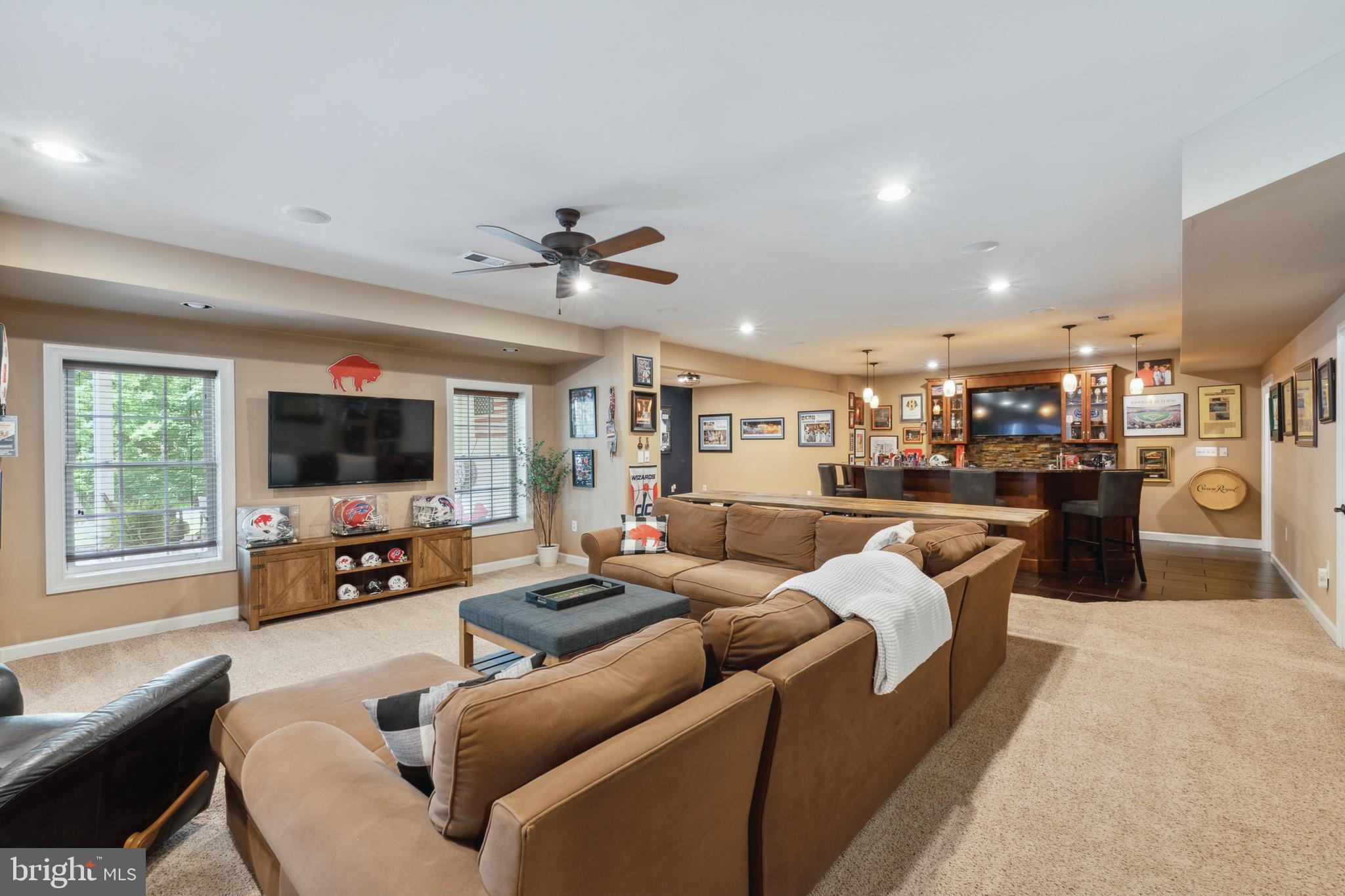 DAWSON'S CORNER - Residential