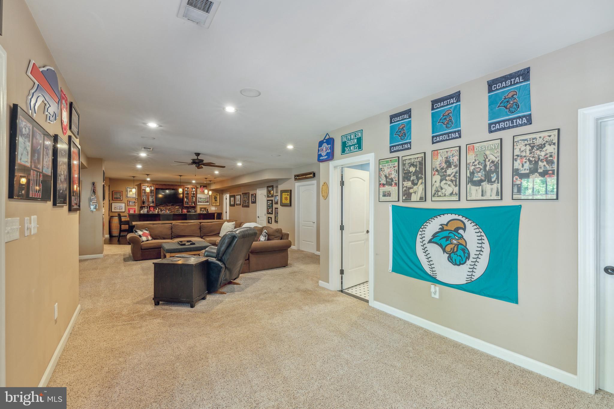 DAWSON'S CORNER - Residential