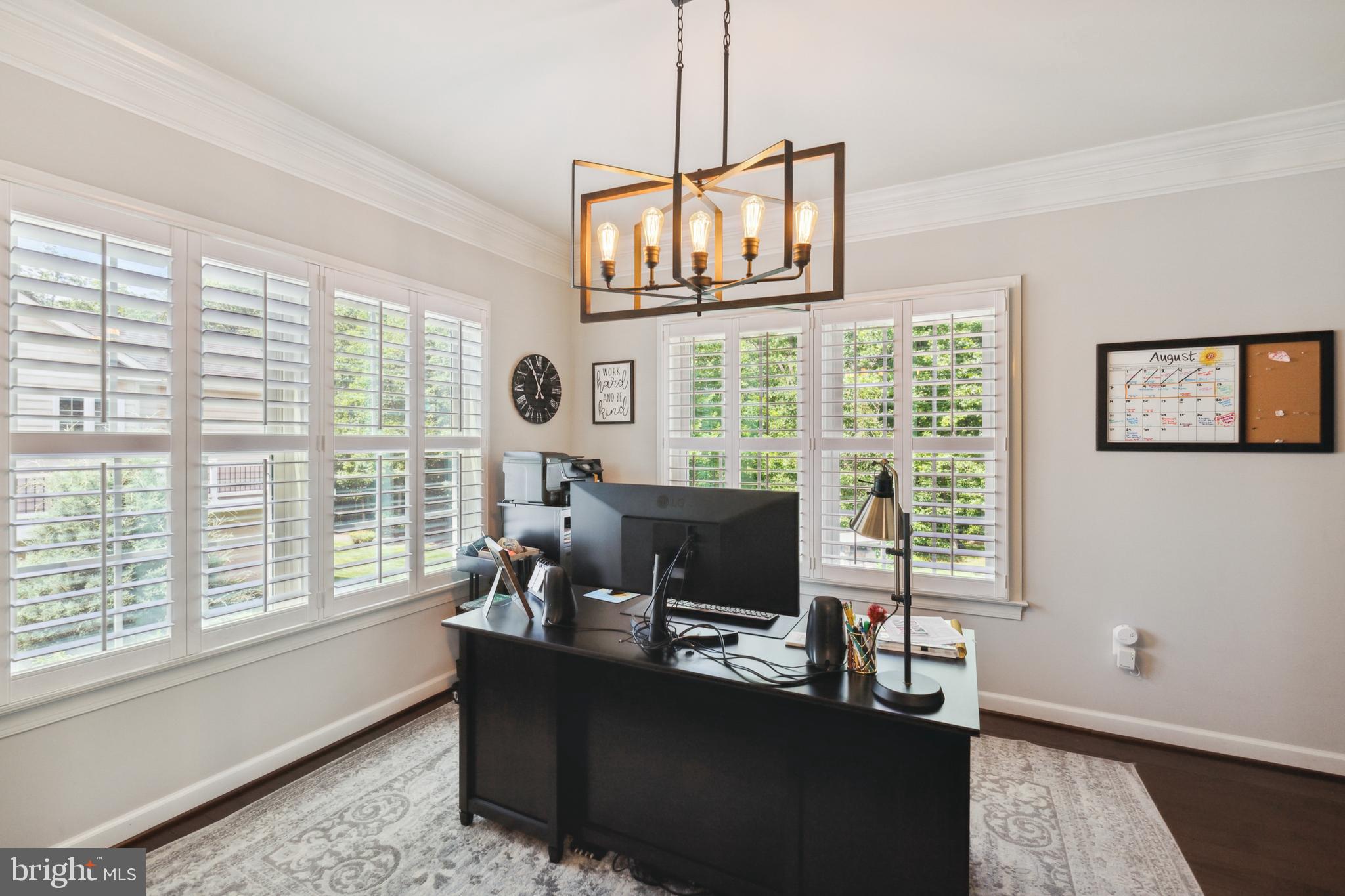 DAWSON'S CORNER - Residential