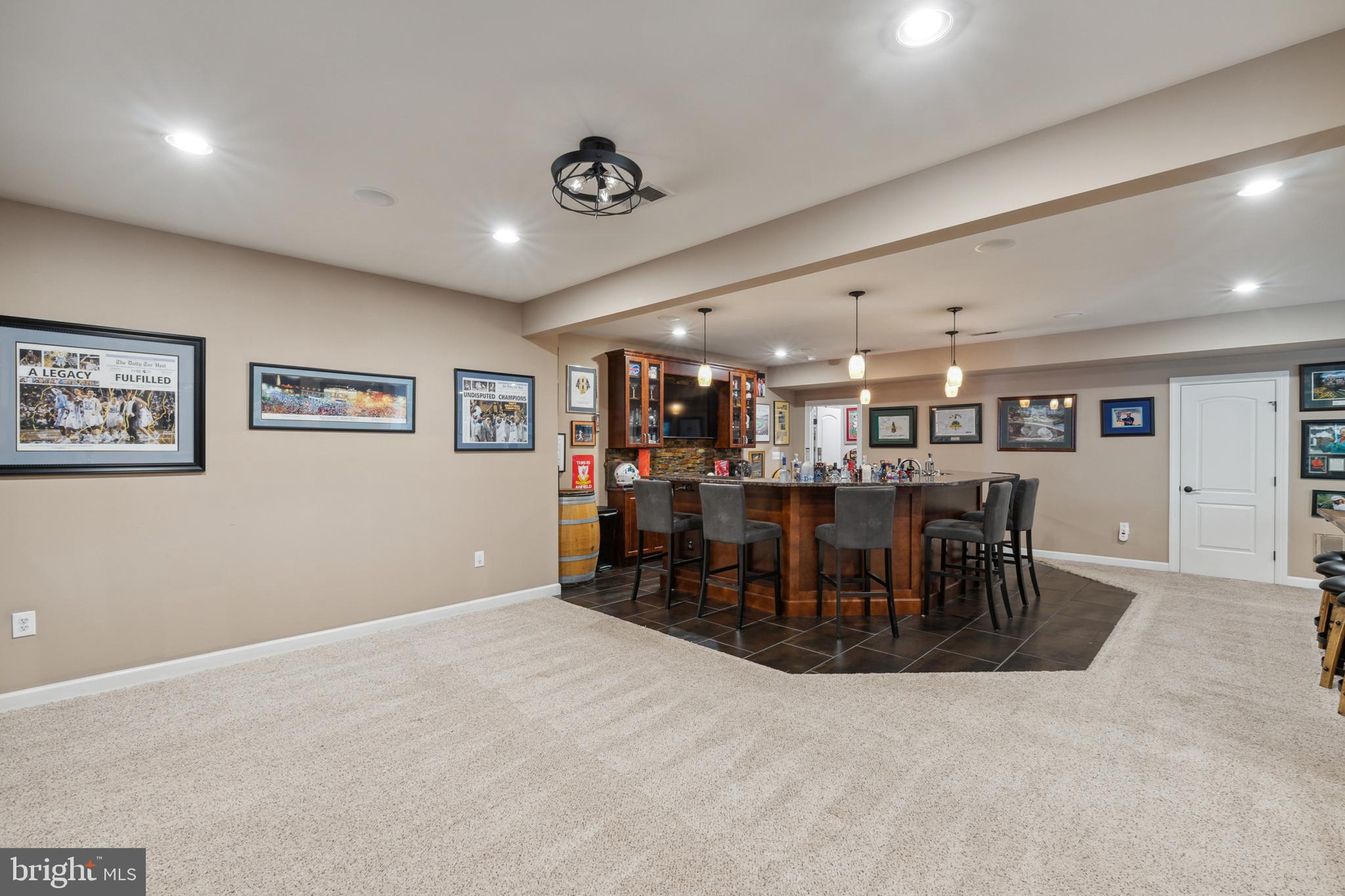 DAWSON'S CORNER - Residential