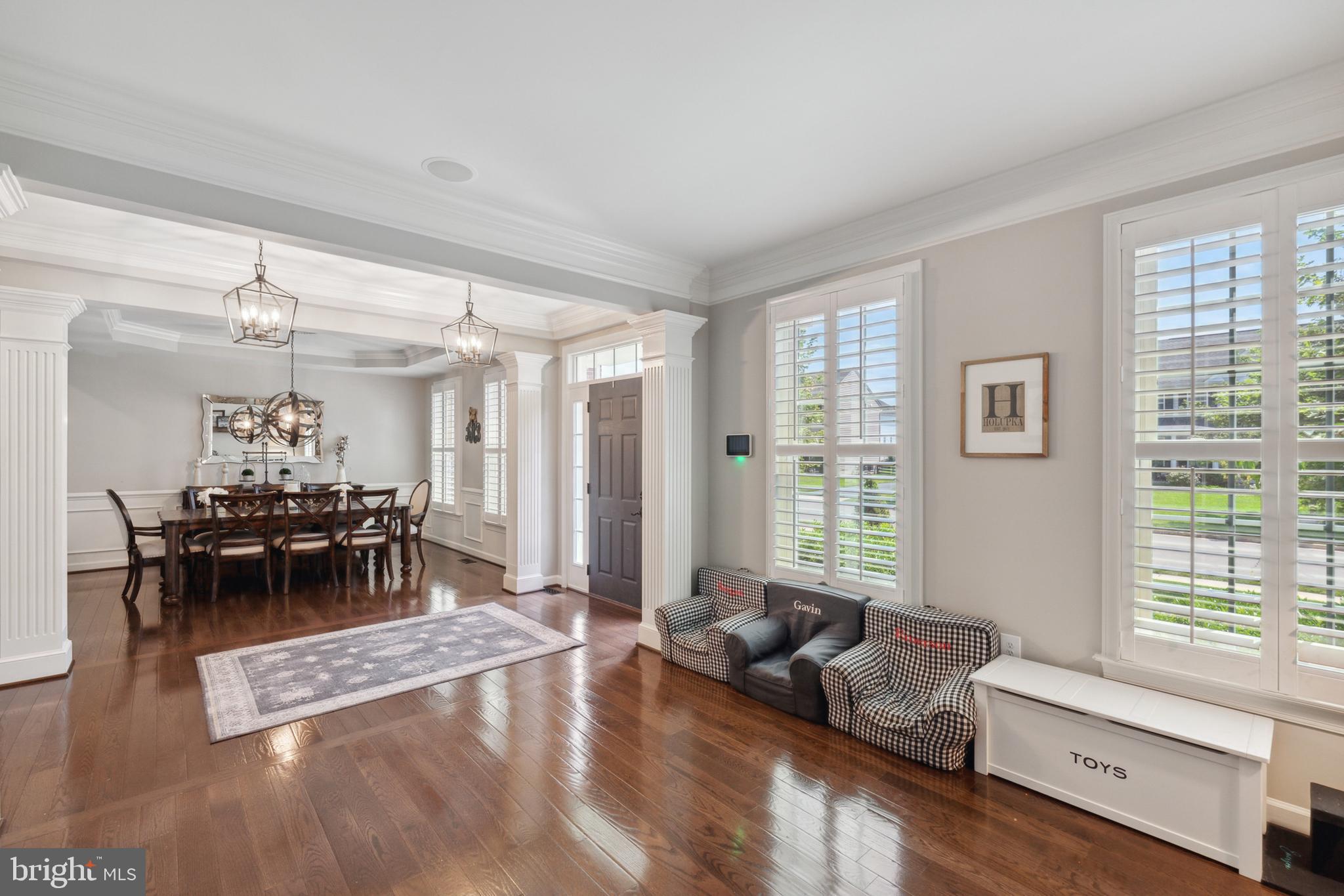 DAWSON'S CORNER - Residential