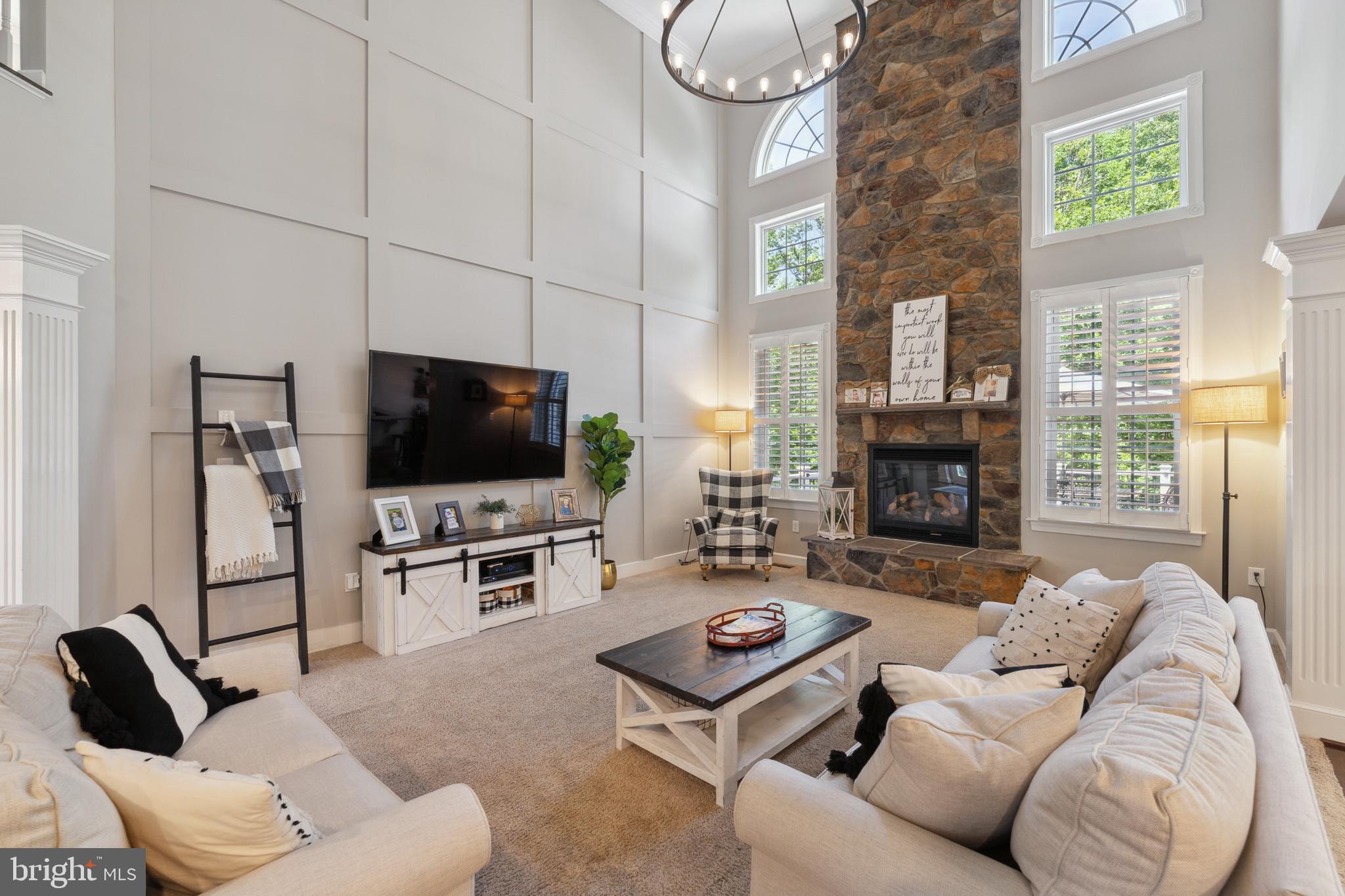 DAWSON'S CORNER - Residential