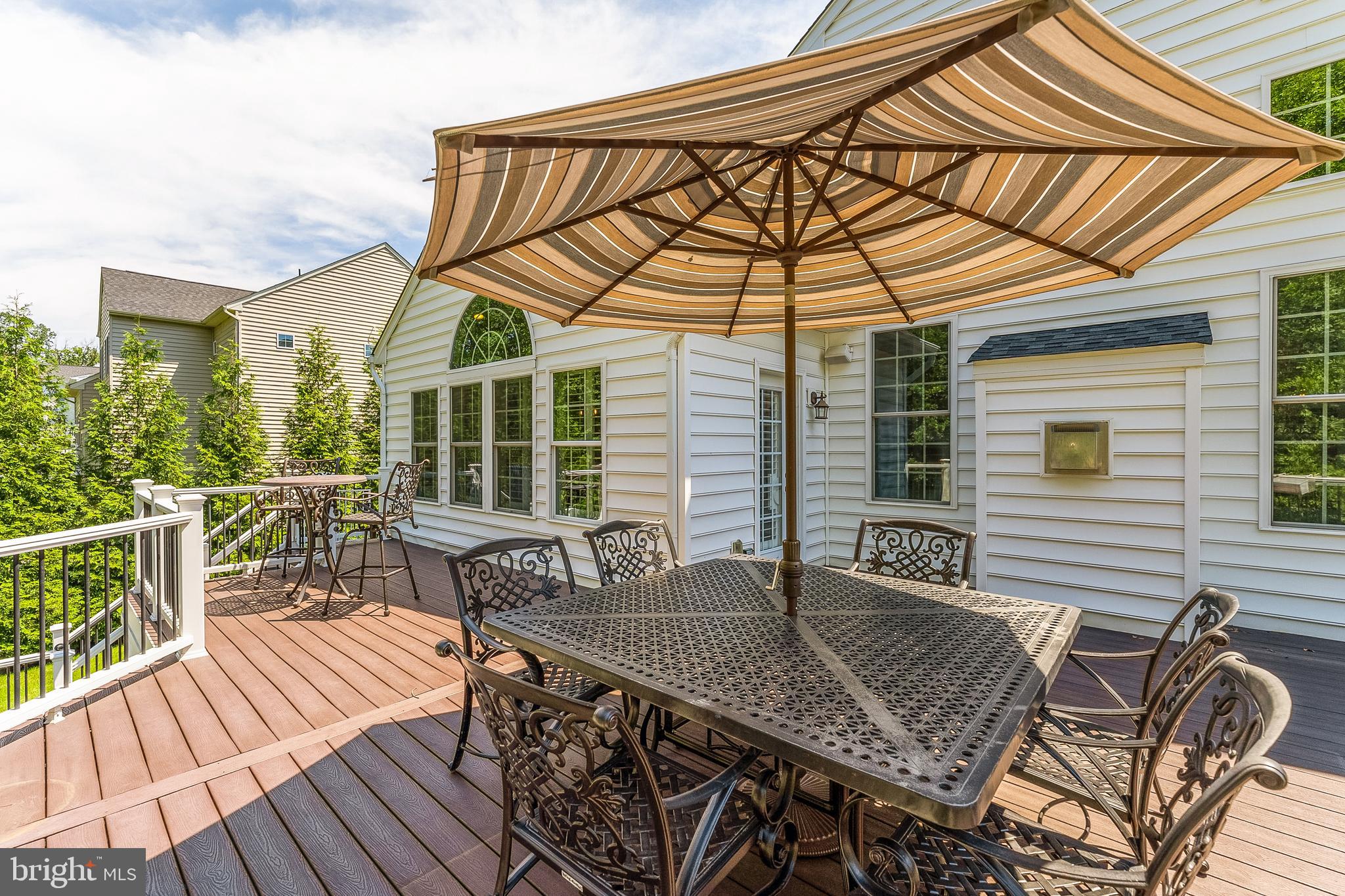 DAWSON'S CORNER - Residential