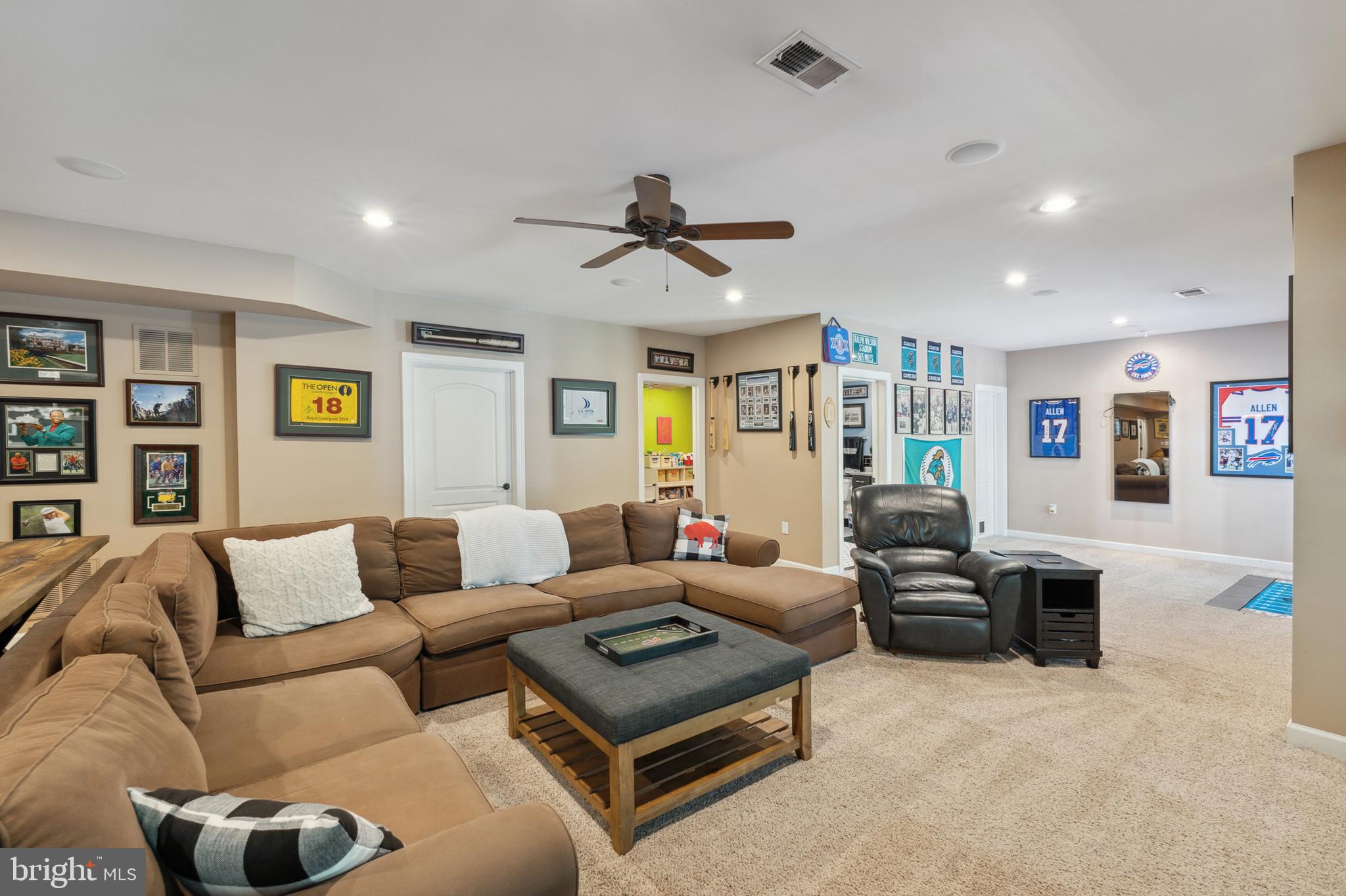 DAWSON'S CORNER - Residential