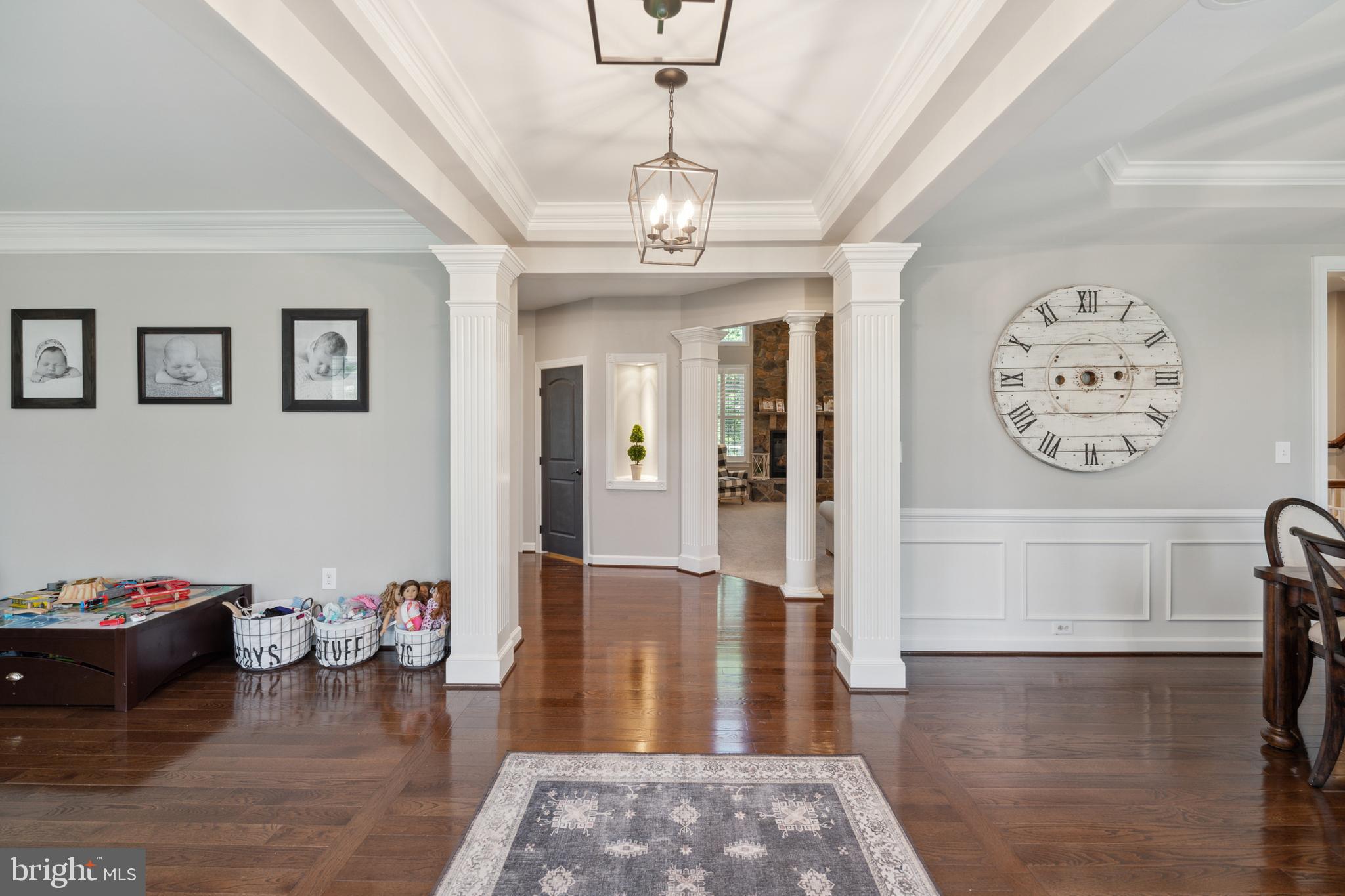 DAWSON'S CORNER - Residential