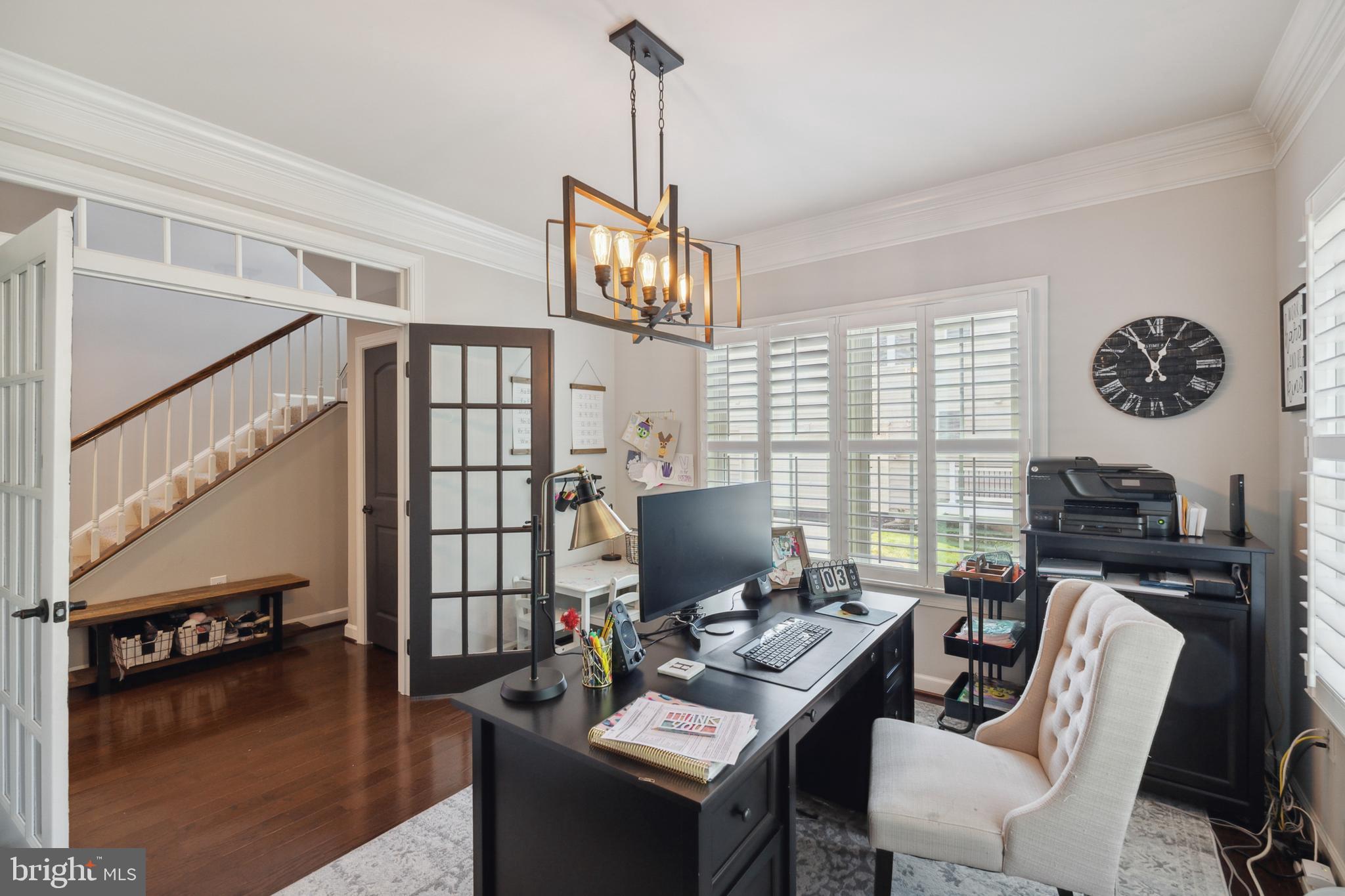 DAWSON'S CORNER - Residential