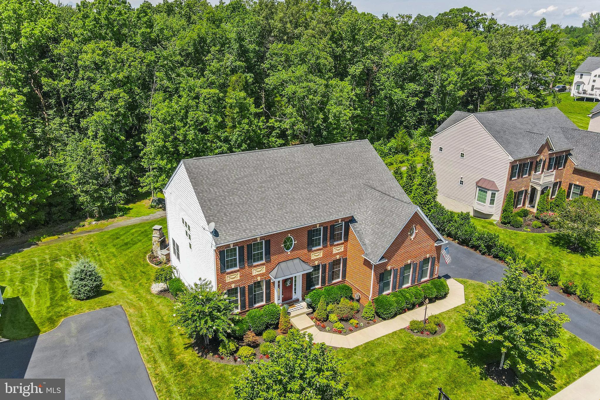 DAWSON'S CORNER - Residential