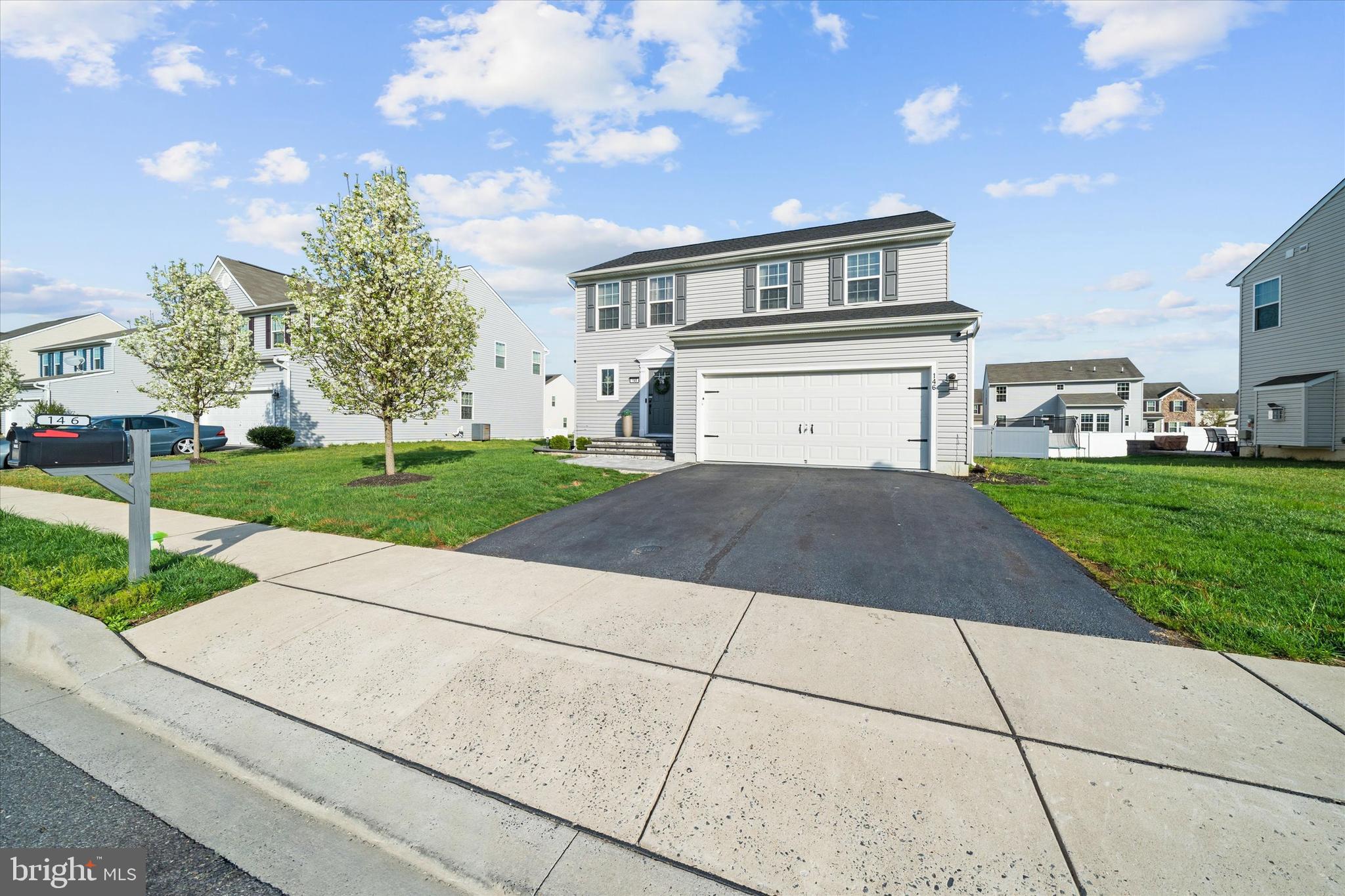 146 CLIMBING VINE AVENUE