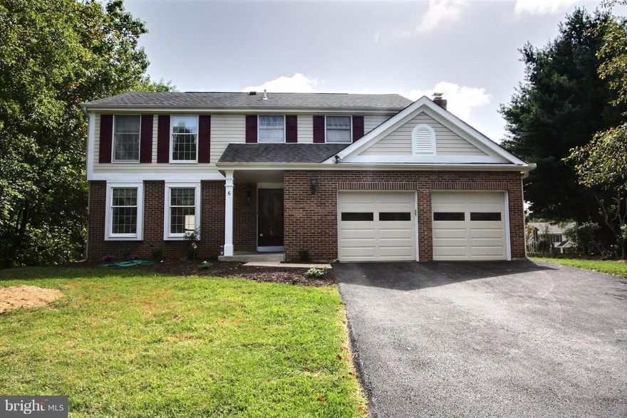 Awesome rental in the Wootton HS district, 4 bedrooms, huge kitchen, backs to woods, walk-out basement and more. This is a must see and ready to move in now!
