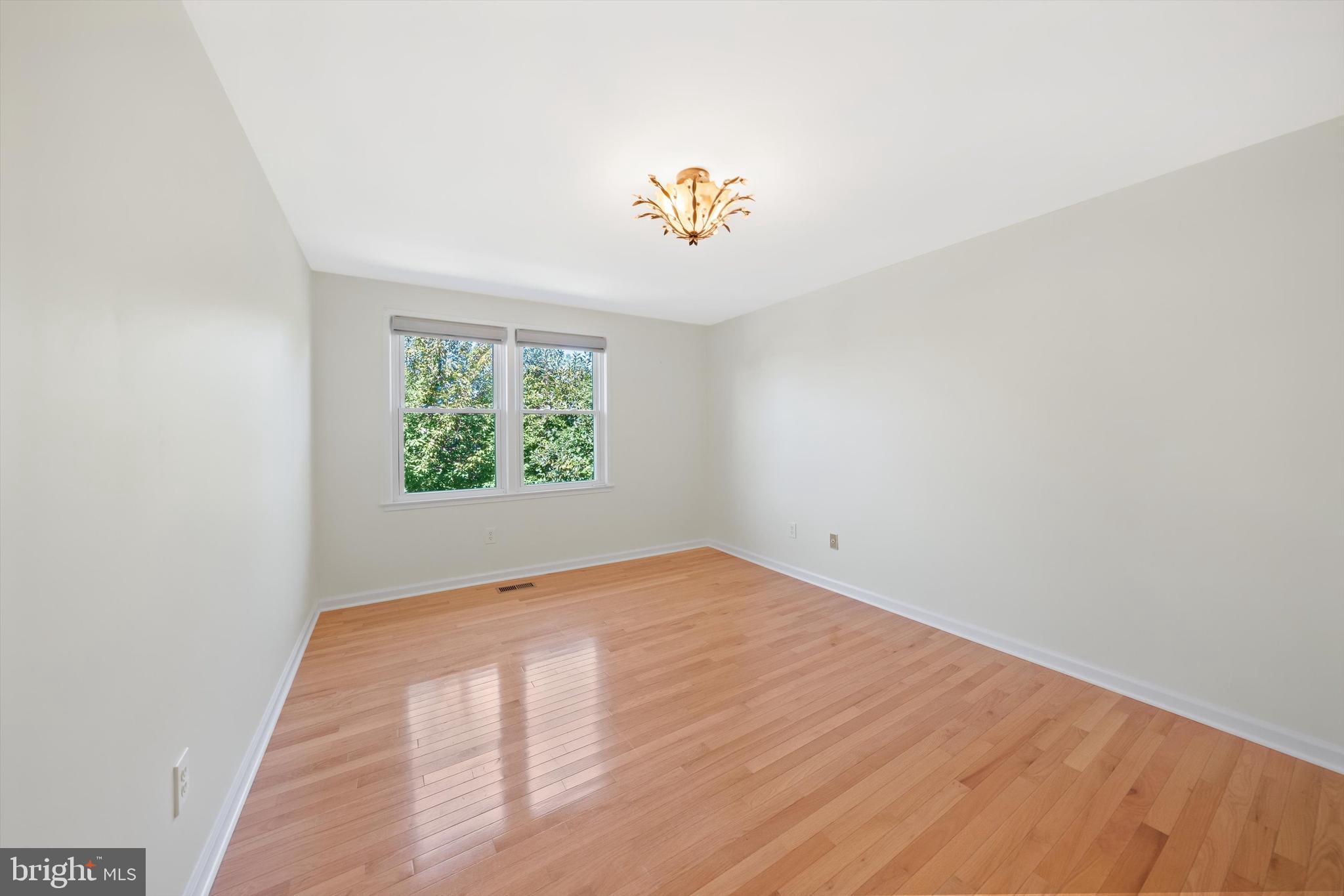 FALLSREACH - Residential