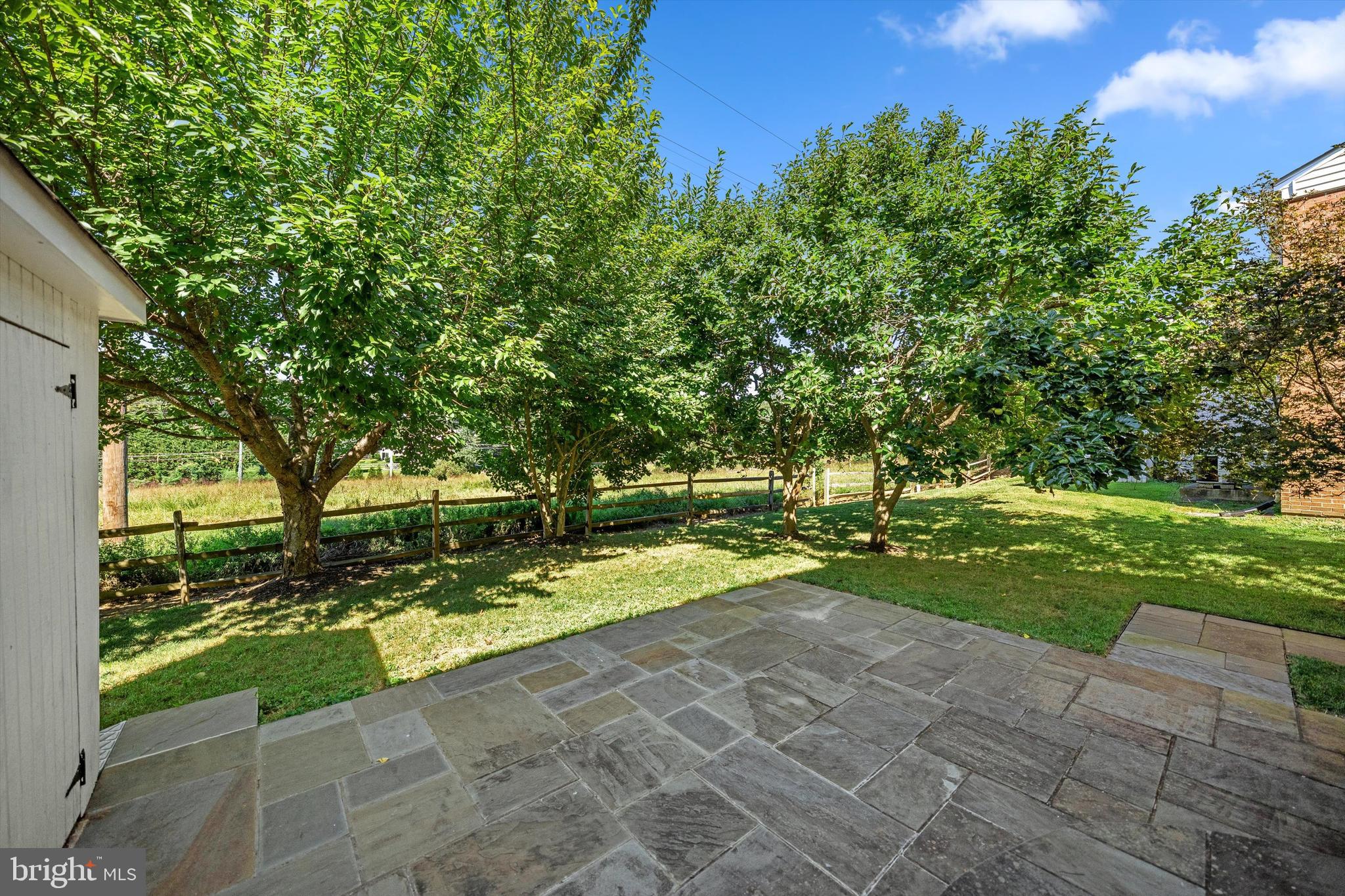 FALLSREACH - Residential