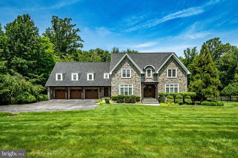 Homes For Sale - 57 Sweetwater Road<br/> GLEN MILLS, PA 19342