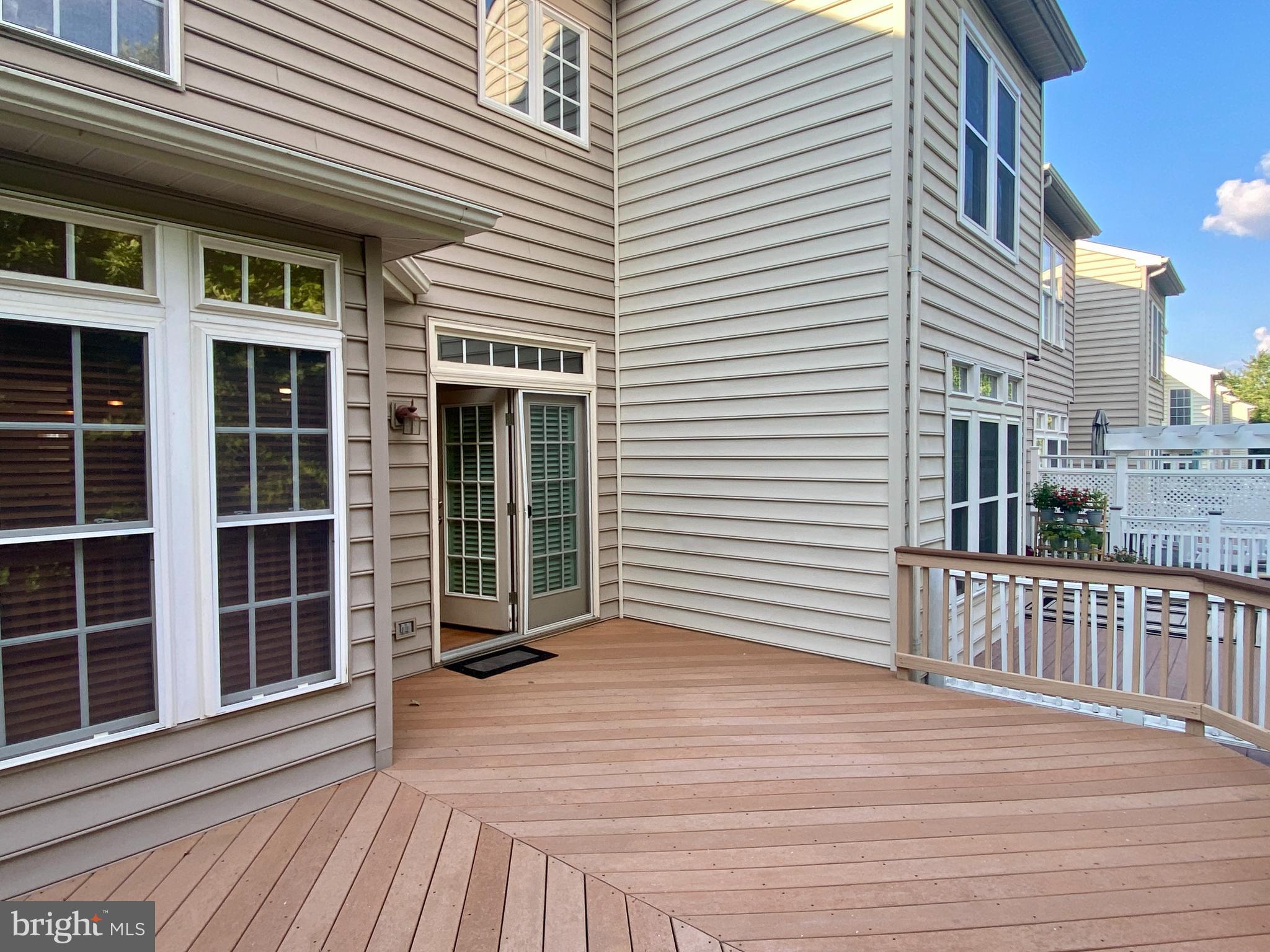 WAVERLY WOODS - Residential Lease