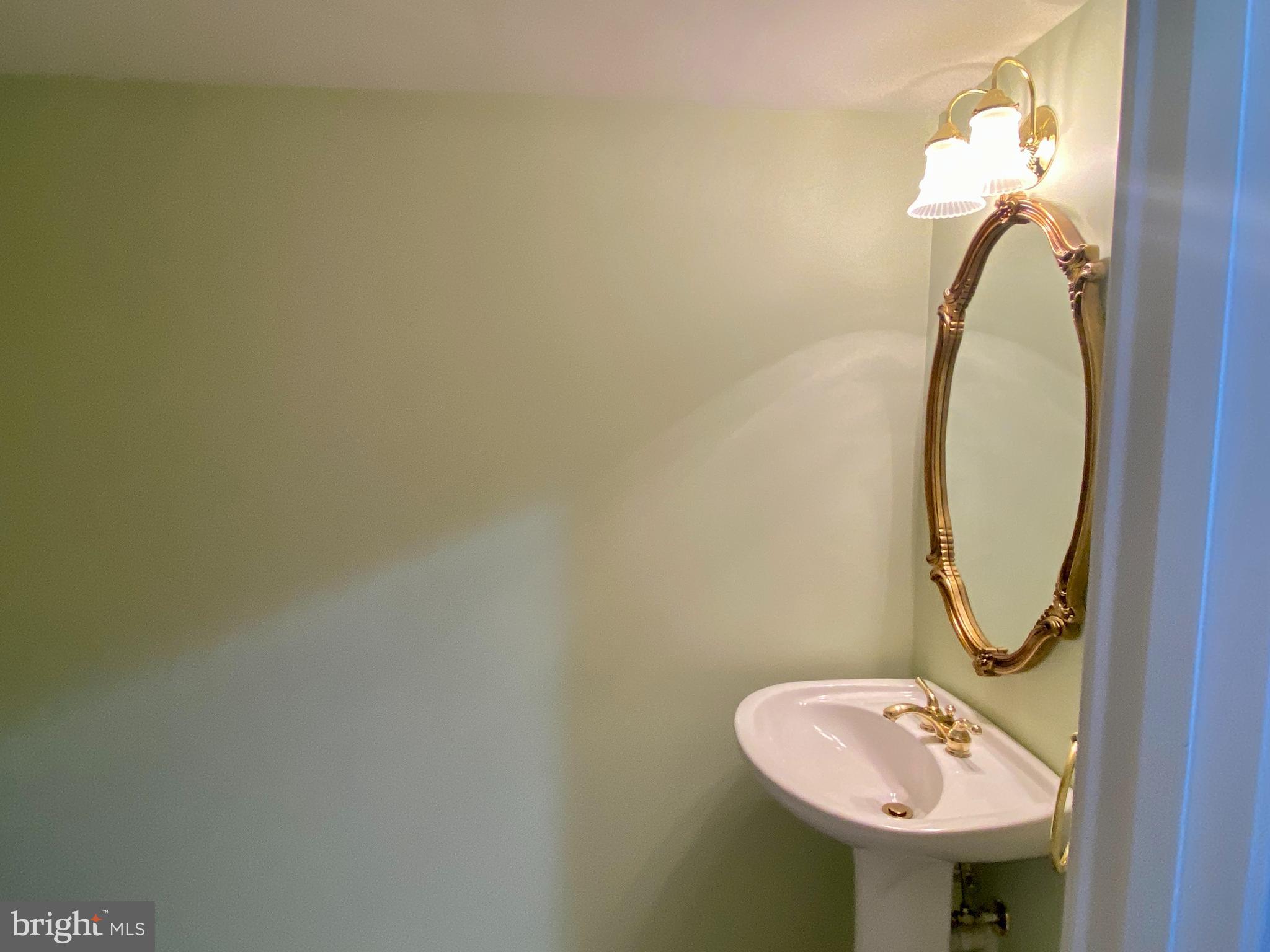 WAVERLY WOODS - Residential Lease