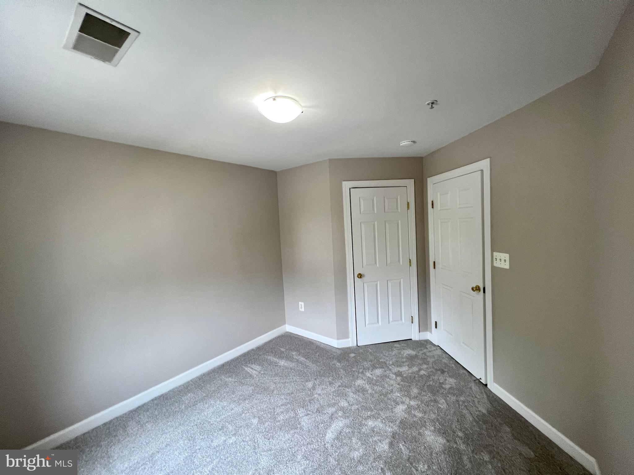 WAVERLY WOODS - Residential Lease