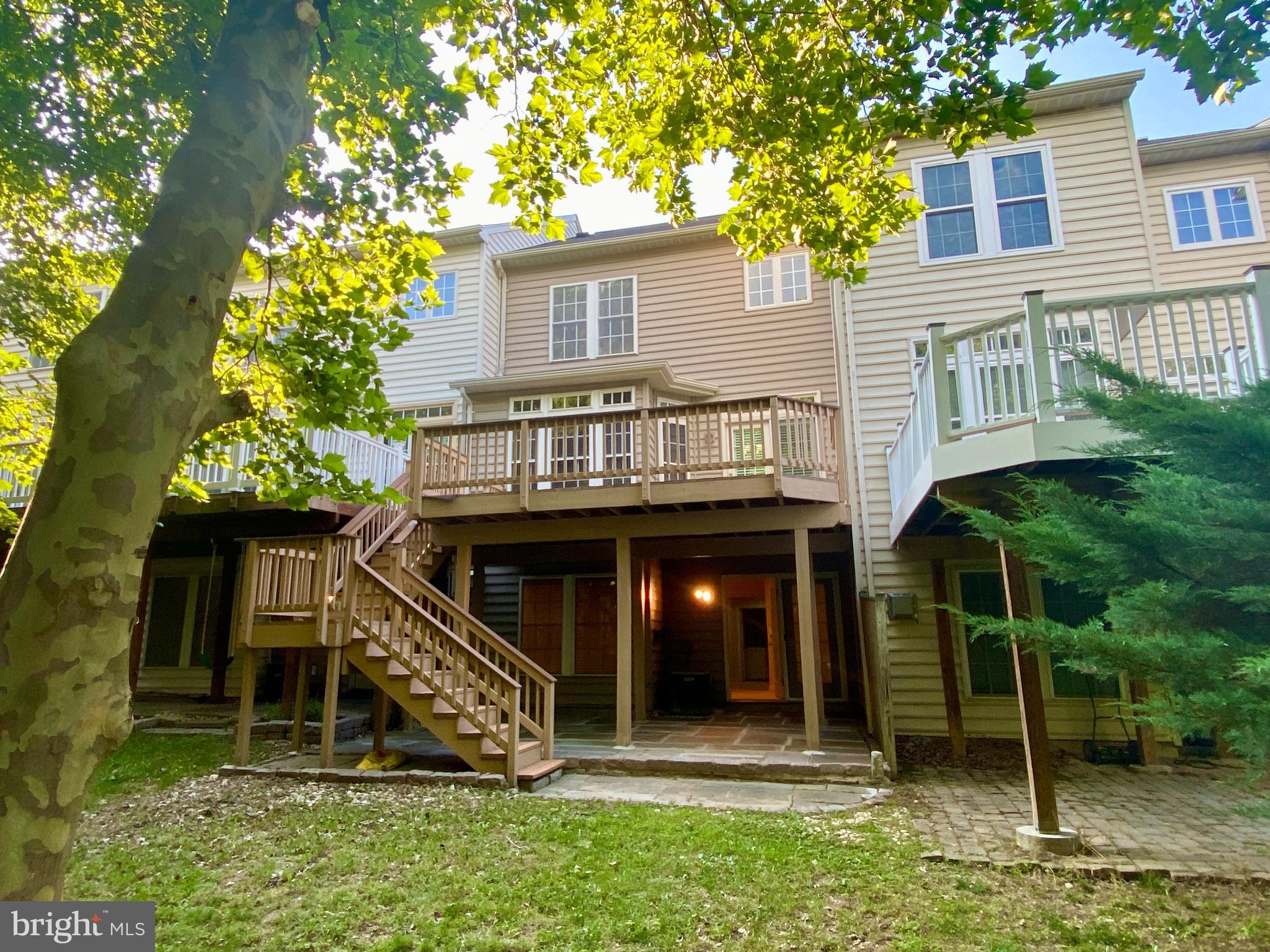 WAVERLY WOODS - Residential Lease